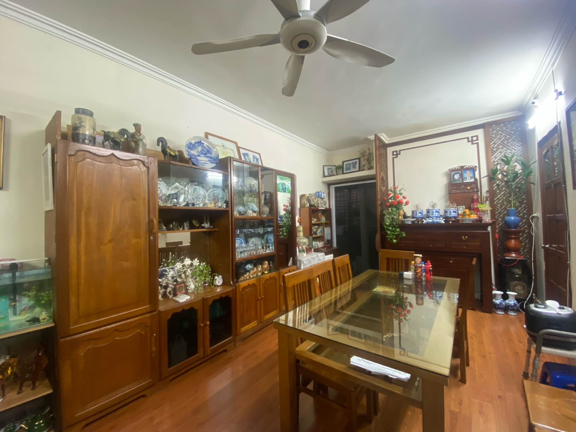 Bán nhà Đội Cung - diện tích 80m2 1 tầng - Cực đẹp, an ninh tốt - giá 8 tỷ