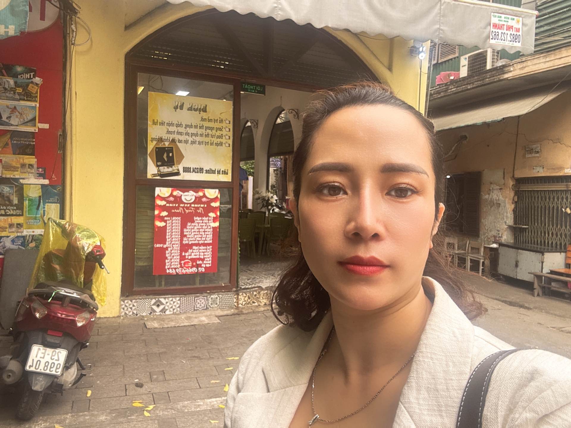 Bán nhà Hào Nam - diện tích 58m2 2 tầng - Lô góc 2 mặt thoáng - giá 43 tỷ