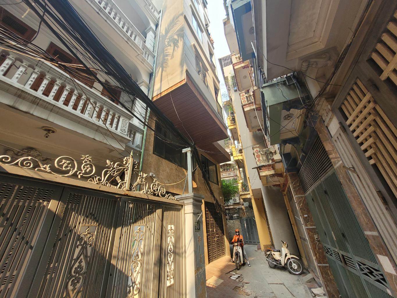 Bán nhà Khương Hạ - diện tích 111m2 7 tầng - Thang máy - giá 27,8 tỷ