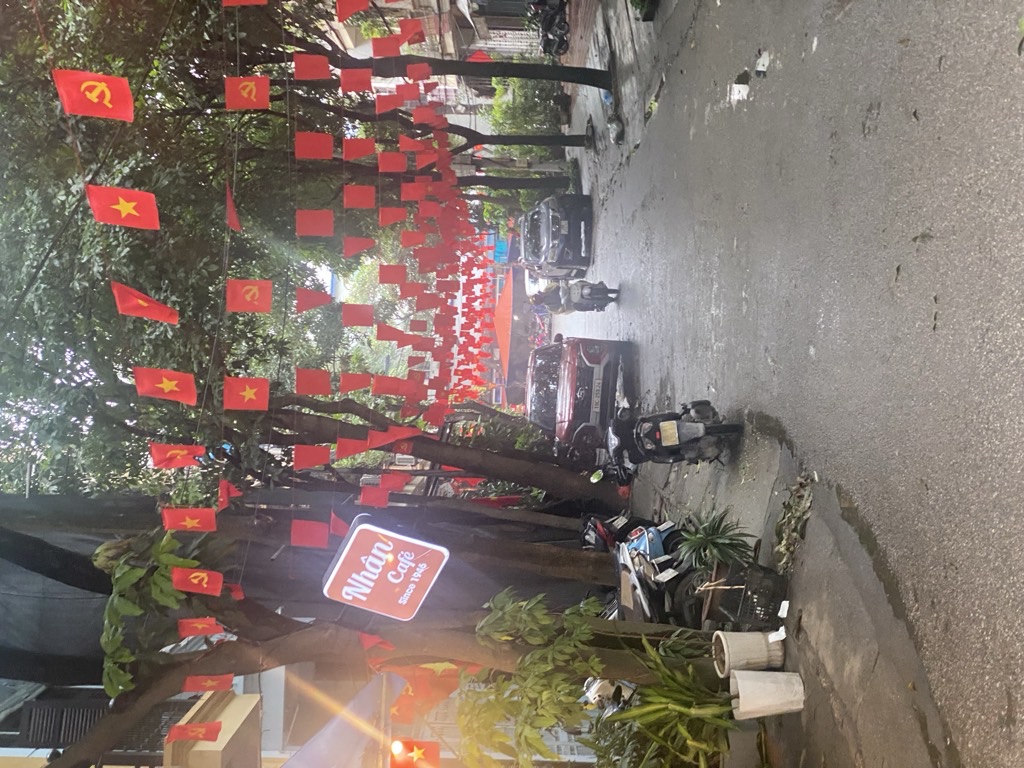 Bán nhà Lưu Quang Vũ - diện tích 55m2 6 tầng - Ngõ ô tô tránh - giá 32 tỷ