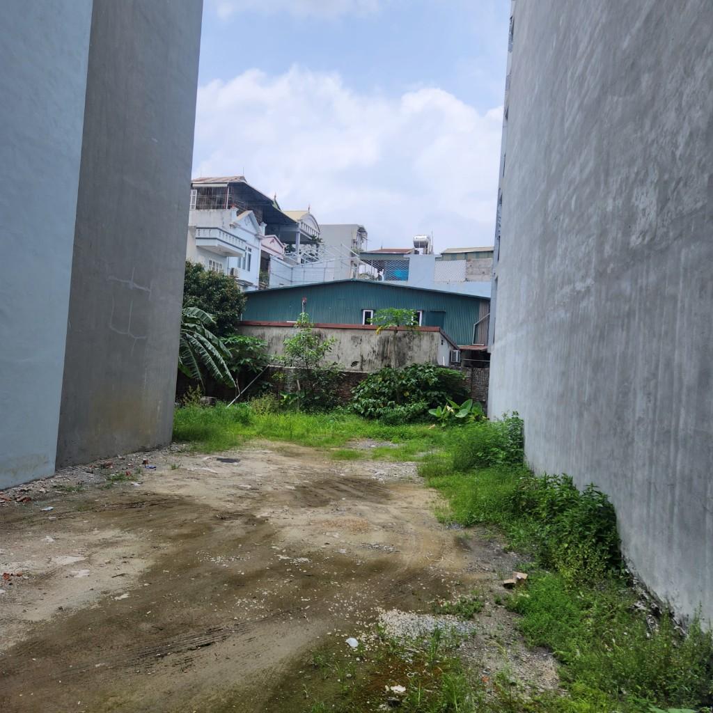 Bán nhà Nguyễn Đức Cảnh - diện tích 80m2 1 tầng - ô tô vào nhà - giá 23 tỷ
