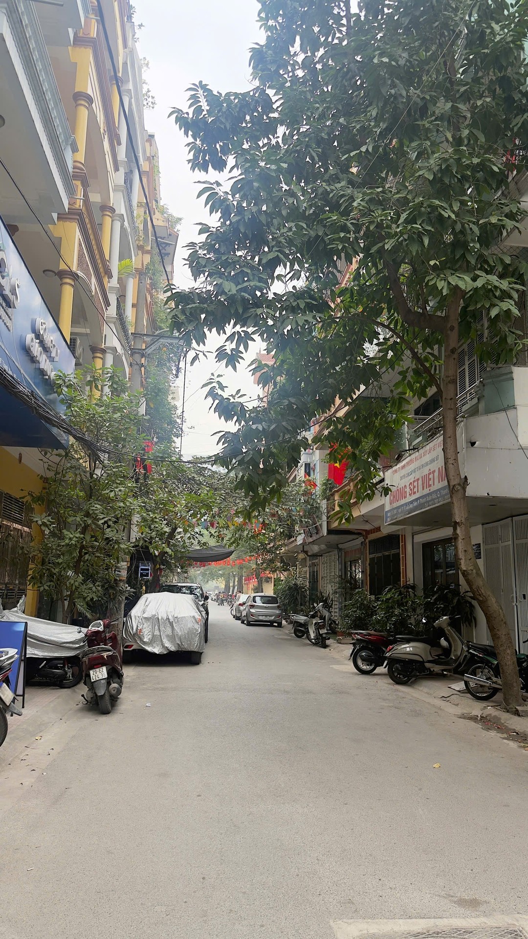 Bán nhà Khuất Duy Tiến - diện tích 70m2 5 tầng - Mặt ngõ VIP, kinh doanh sầm uất - giá 31 tỷ