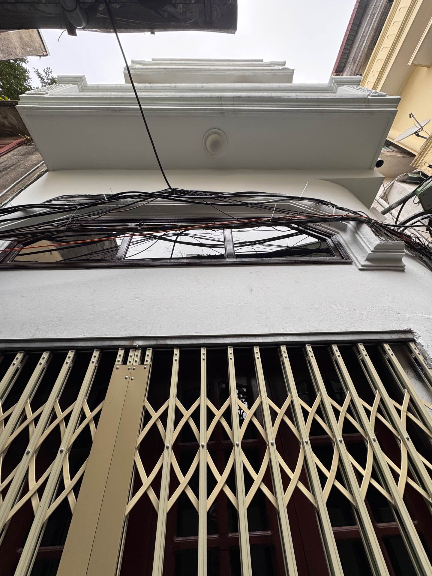 Bán nhà Đình Đông - diện tích 37m2 3 tầng - Lô góc, gần ngã tư phố Huế - giá 7,5 tỷ