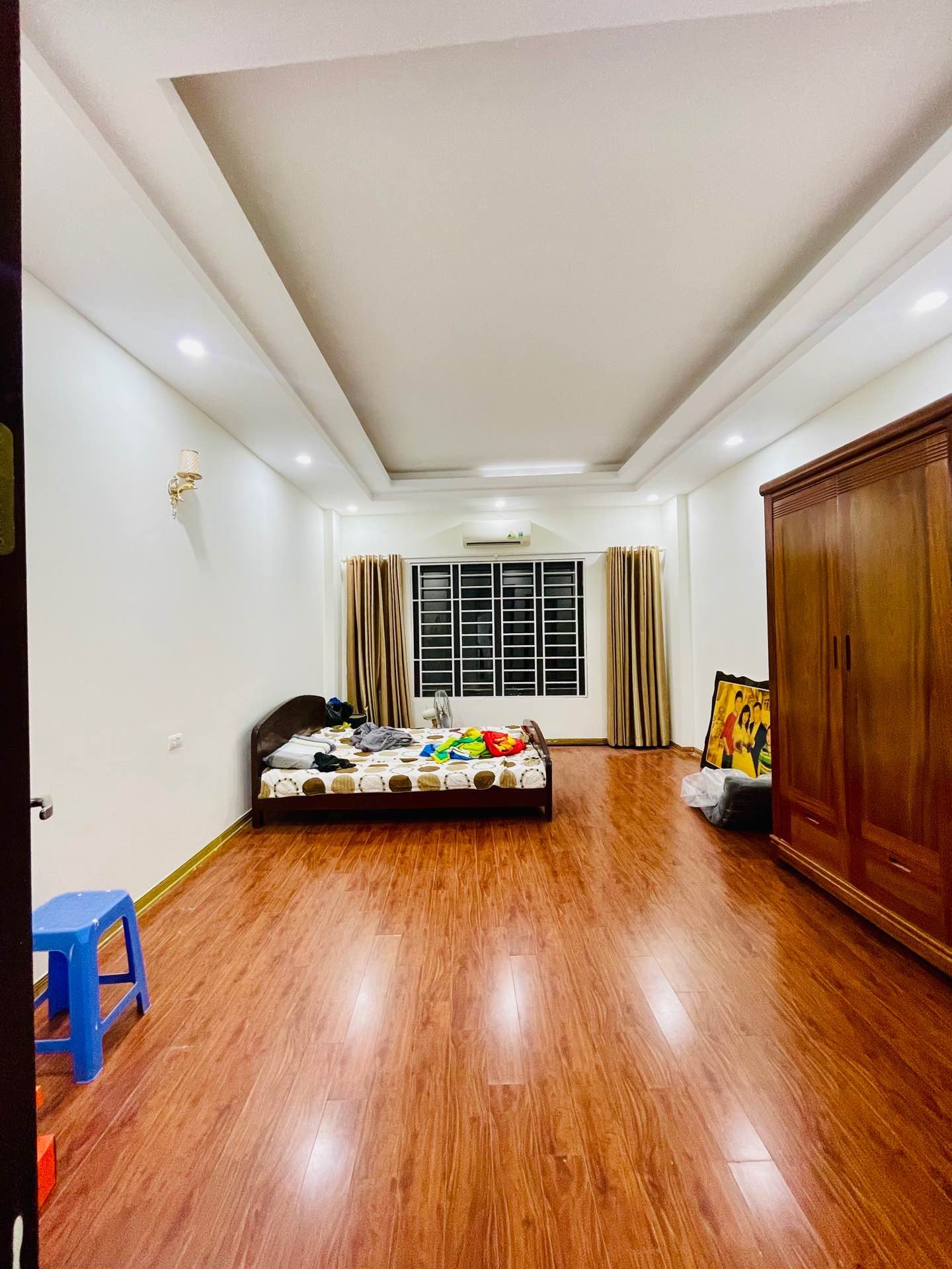 Bán nhà 38 Hai Bà Trưng - diện tích 40m2 5 tầng - Nhà đẹp ngõ rộng thoáng - giá 11,5 tỷ
