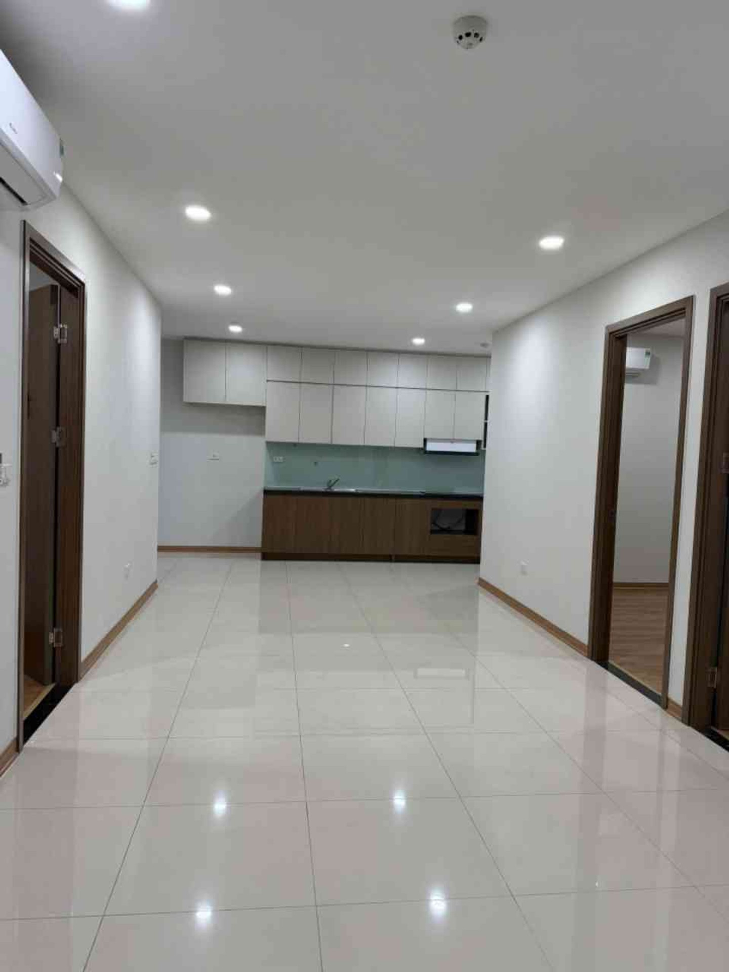 Bán nhà Ngọc Hồi - diện tích 93m2 1 tầng - Căn hộ đẹp nhất khu - giá 7,4 tỷ