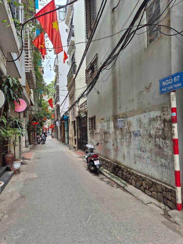 Bán nhà Thái Thịnh - diện tích 158m2 2 tầng - ô tô đỗ cửa - giá 38 tỷ