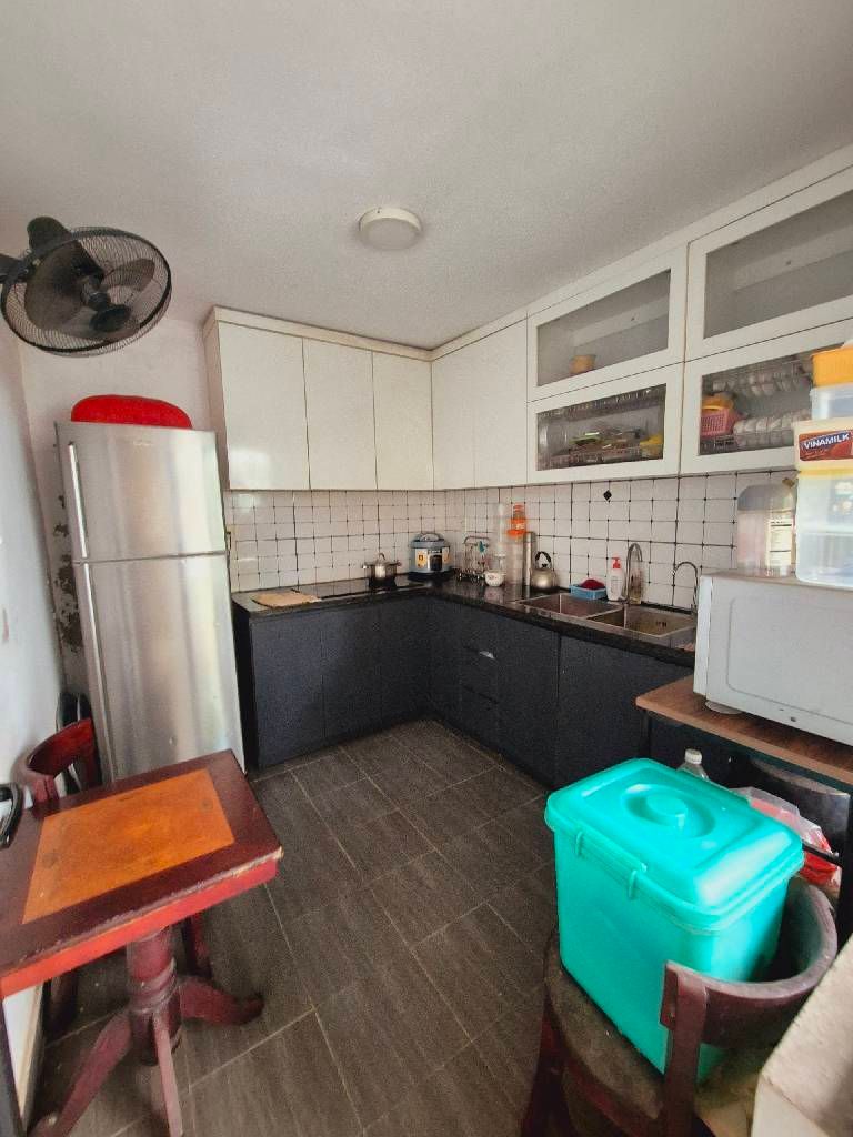 Bán nhà Thái Thịnh - diện tích 158m2 2 tầng - ô tô đỗ cửa - giá 38 tỷ