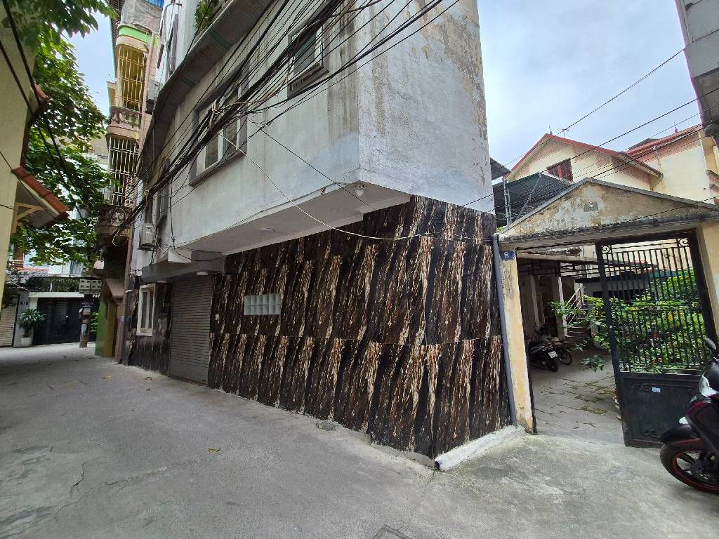 Bán nhà Thái Thịnh - diện tích 158m2 2 tầng - ô tô đỗ cửa - giá 38 tỷ