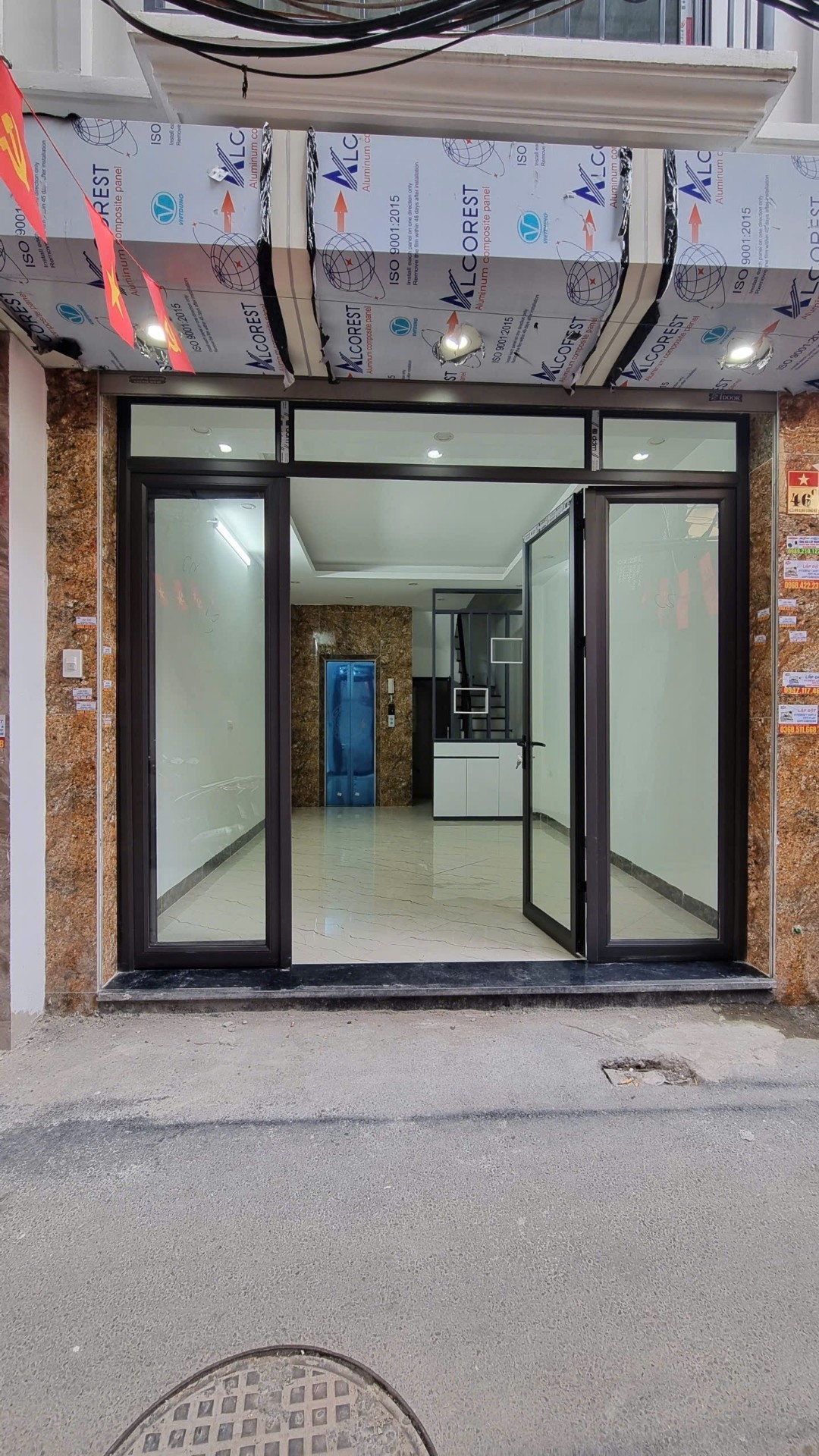 Bán nhà Định Công Hạ - diện tích 31m2 6 tầng - ô tô vào nhà - giá 9,7 tỷ