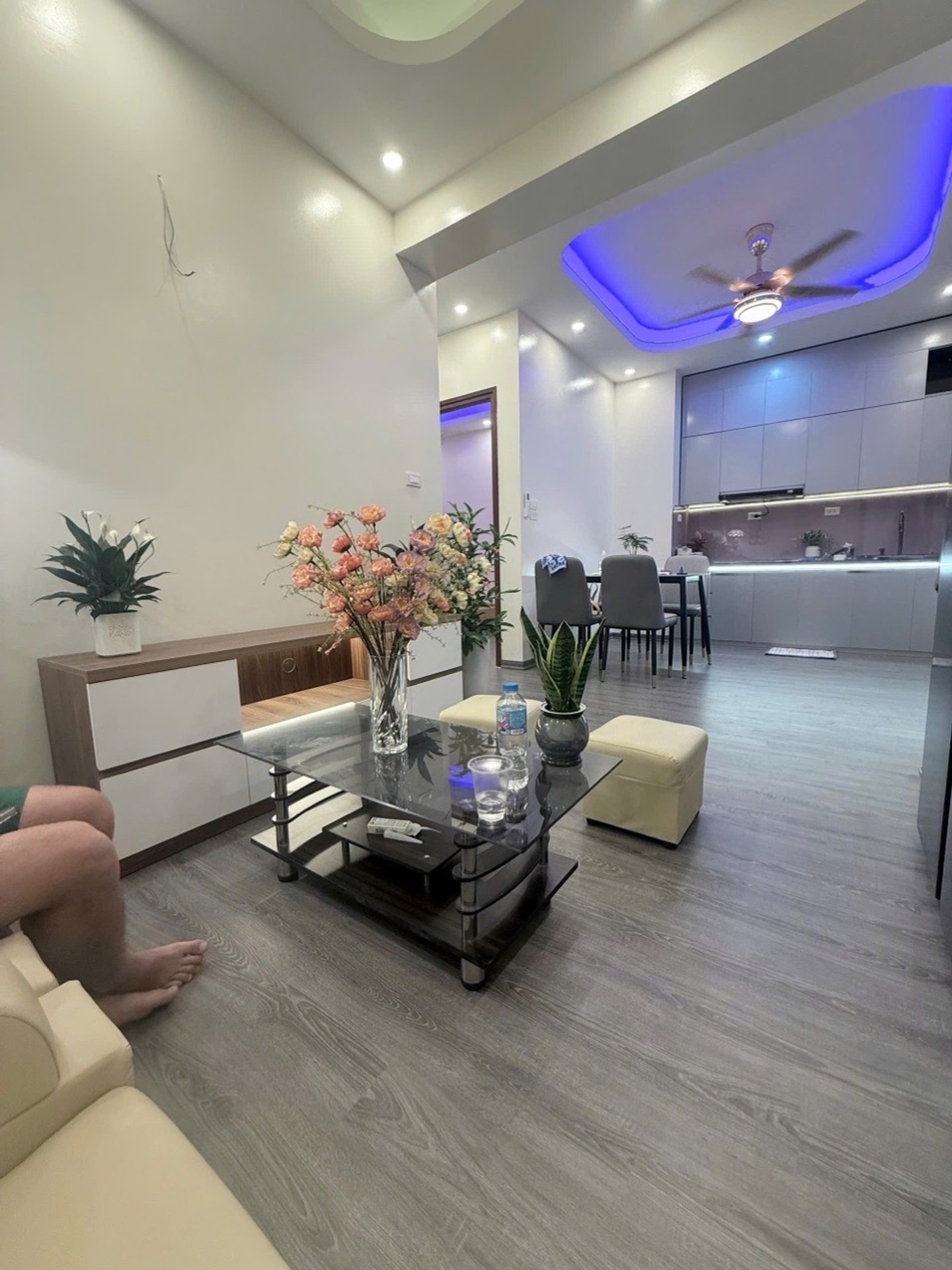 Bán nhà Hồng Hà - diện tích 53m2 2 tầng - Căn hộ đẹp - giá 4,05 tỷ