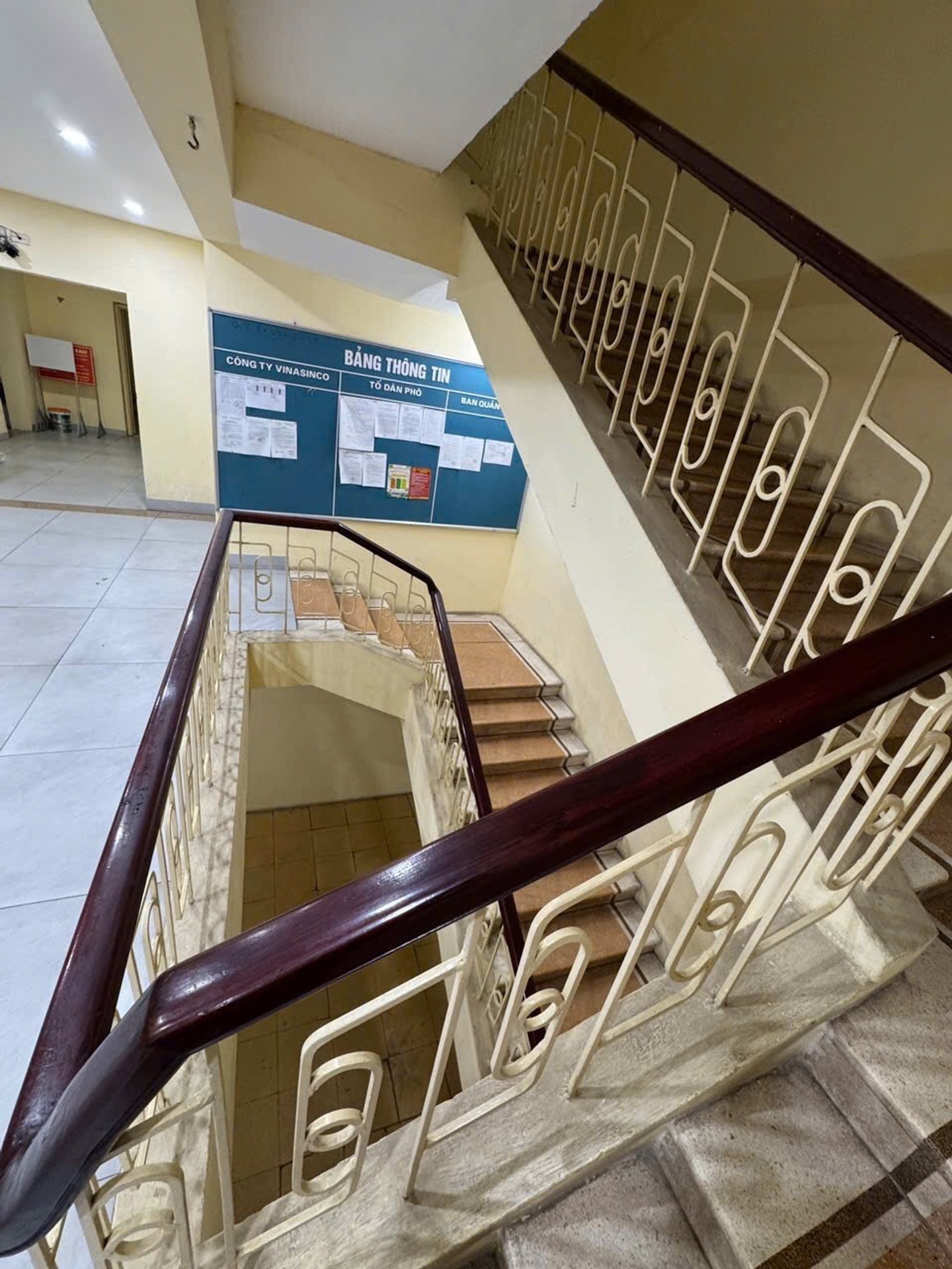Bán nhà Hoàng Đạo Thúy - diện tích 115m2 16 tầng - Lô góc, full nội thất mới - giá 11 tỷ