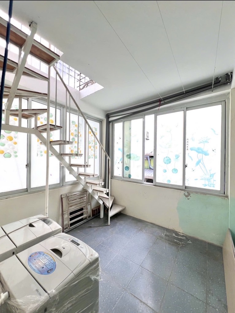 Bán nhà Bạch Mai - diện tích 36m2 5 tầng - Lô góc - giá 7,2 tỷ