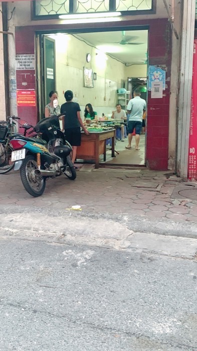 Bán nhà Phan Phù Tiên - diện tích 70m2 2 tầng - MẶT PHỐ HIẾM - giá 32,5 tỷ