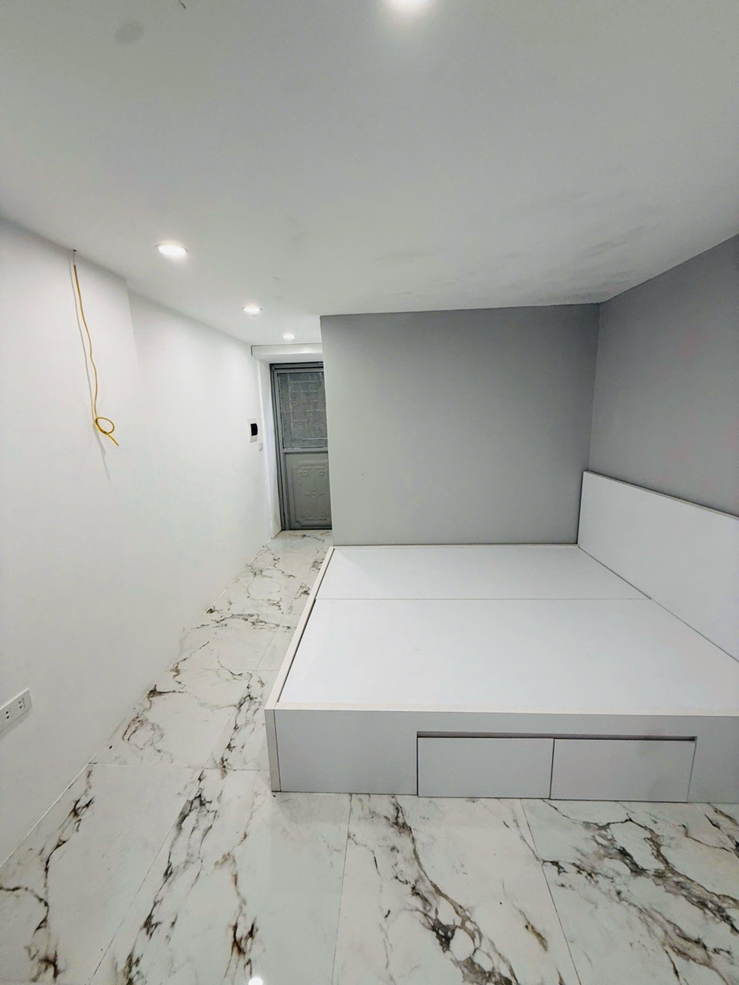 Bán nhà Tân Mai - diện tích 32m2 3 tầng - 2 mặt ngõ - giá 5,9 tỷ