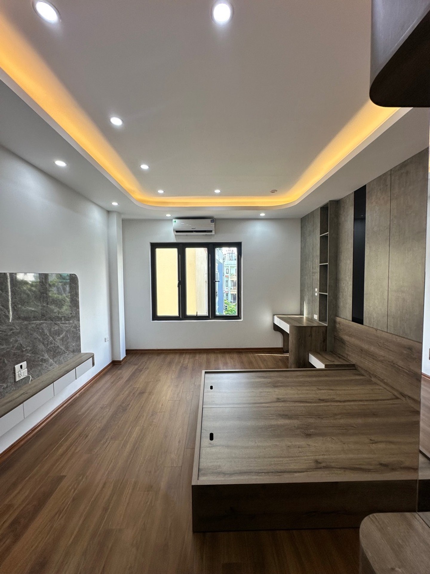 Bán nhà Khương Đình - diện tích 32m2 6 tầng - Cực hiếm dưới 9 tỷ