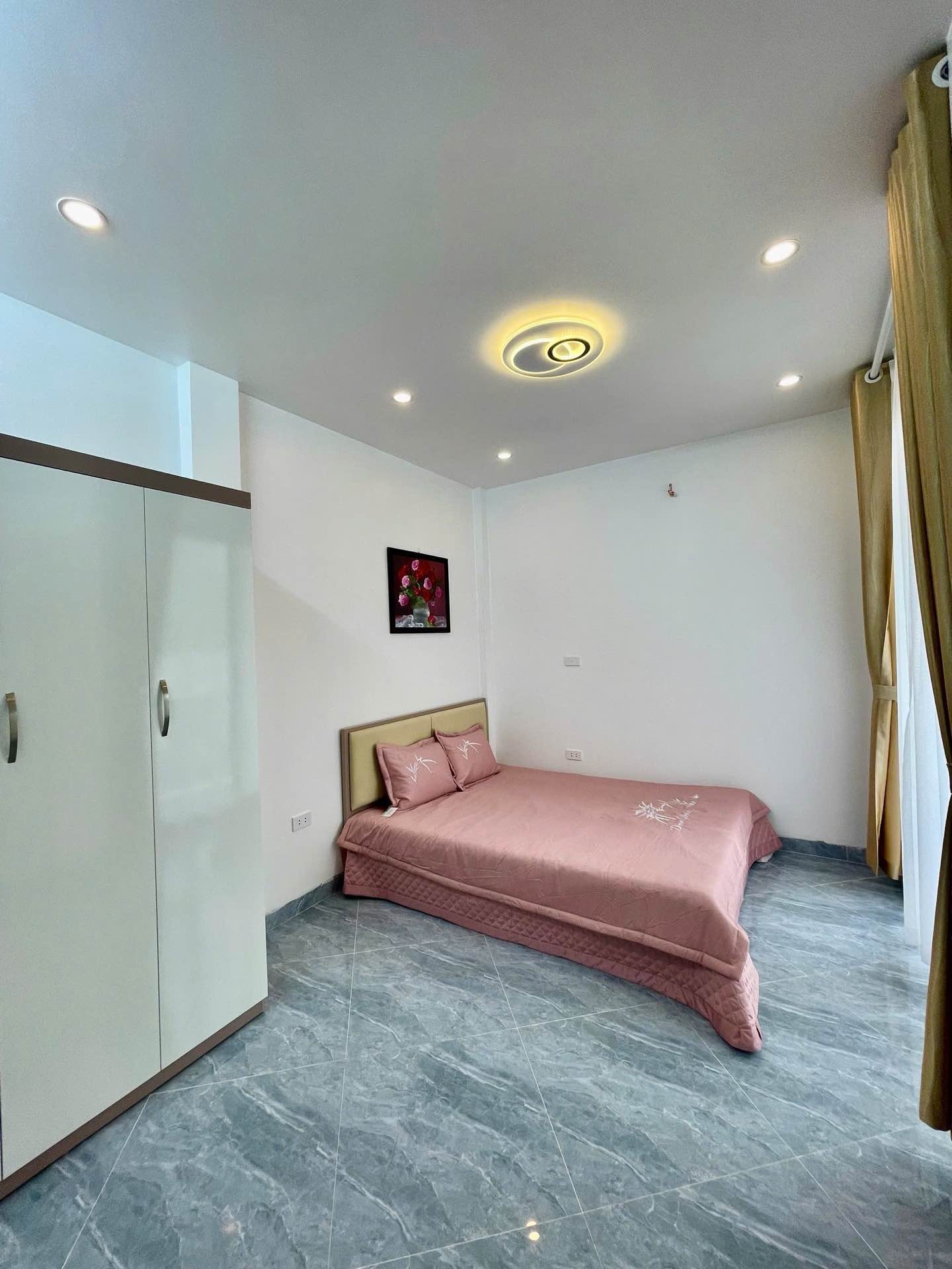 Bán nhà Vĩnh Tuy - diện tích 41m2 4 tầng - Nhà 6 ngủ, full nội thất - giá 3,95 tỷ