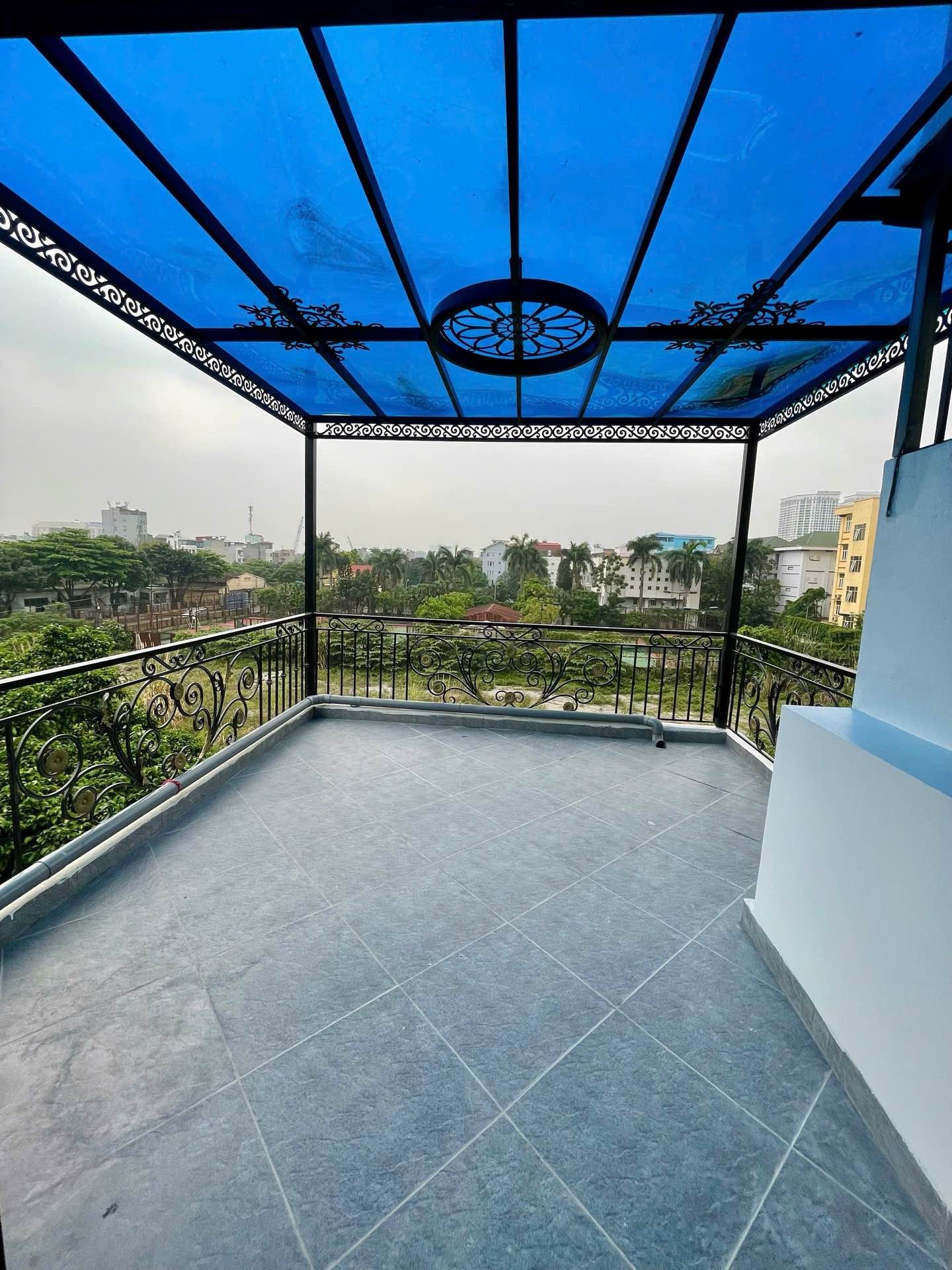 Bán nhà Vĩnh Tuy - diện tích 41m2 4 tầng - Nhà 6 ngủ, full nội thất - giá 3,95 tỷ