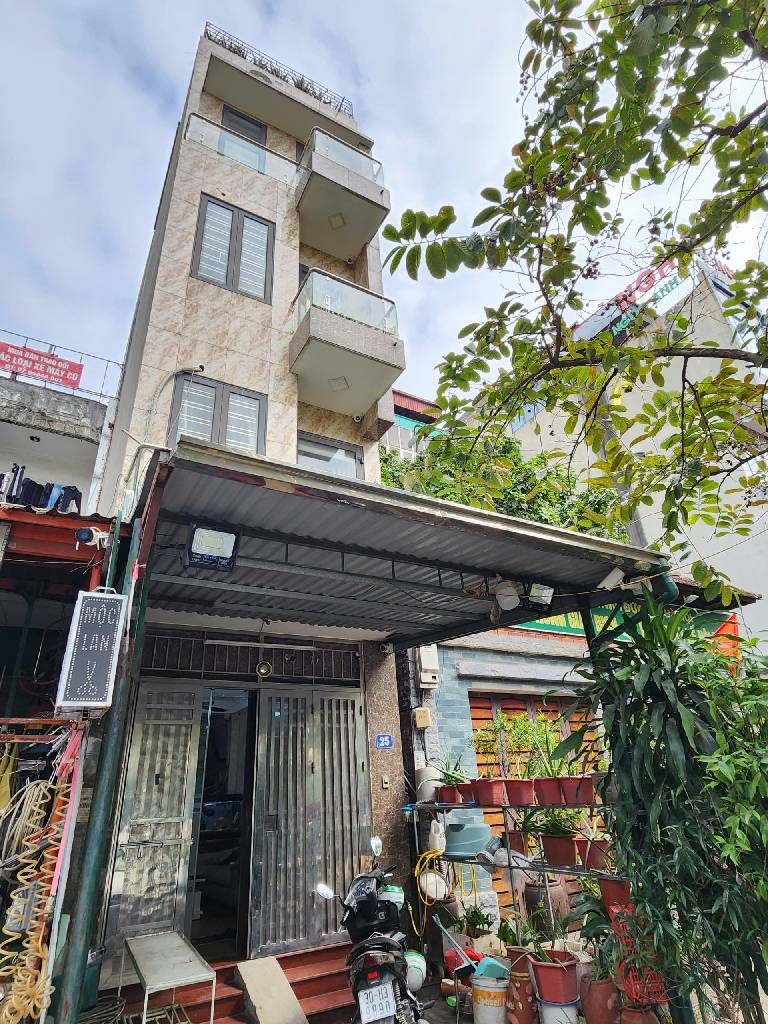 Bán nhà Hoàng Mai - diện tích 55m2 5 tầng - Nhà mặt phố, vỉa hè siêu to - giá 21 tỷ