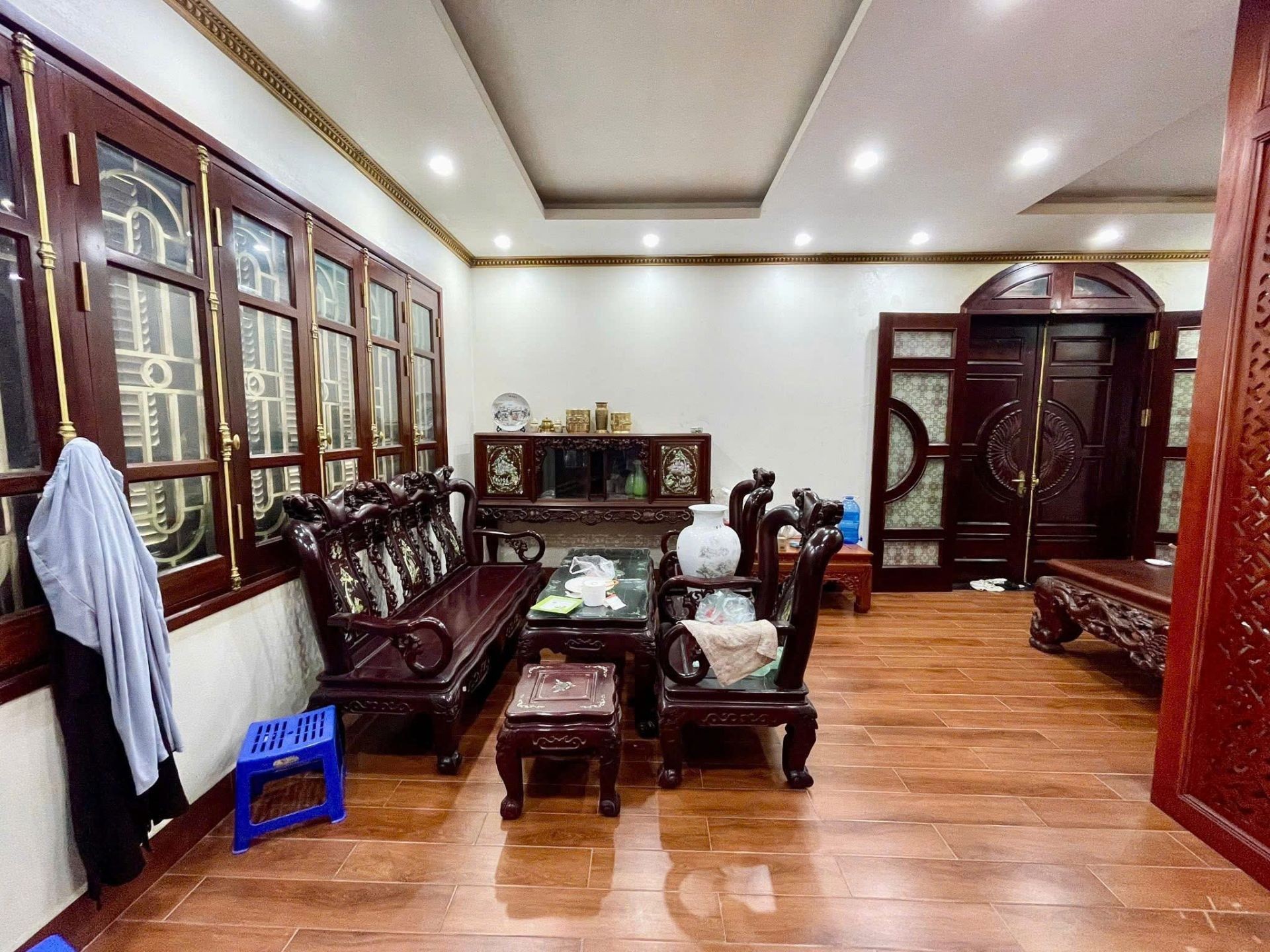 Bán nhà Linh Đàm - diện tích 200m2 4 tầng - Biệt thự song lập view công viên - giá 84 tỷ