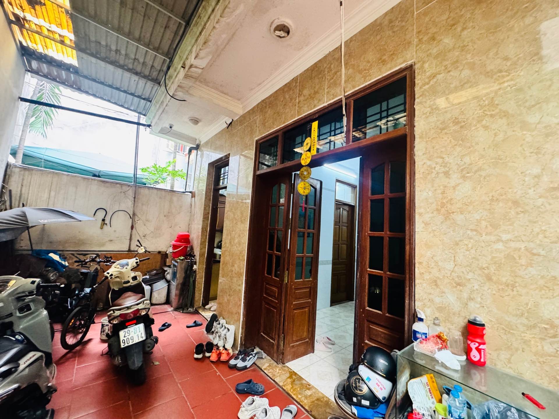 Bán nhà Thanh Nhàn - diện tích 42m2 3 tầng - Nhà đẹp hiếm có - giá 10,5 tỷ
