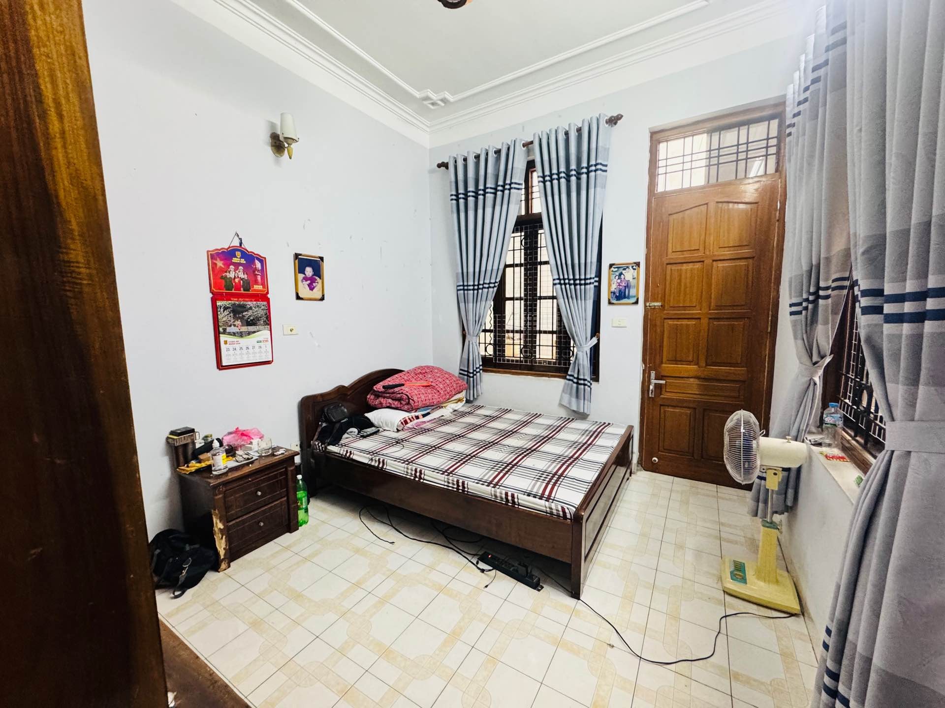 Bán nhà Thanh Nhàn - diện tích 42m2 3 tầng - Nhà đẹp hiếm có - giá 10,5 tỷ