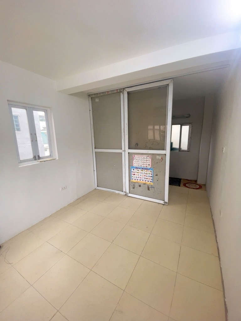 Bán nhà Đê Tô Hoàng - diện tích 10m2 5 tầng - Lô góc - giá 3 tỷ