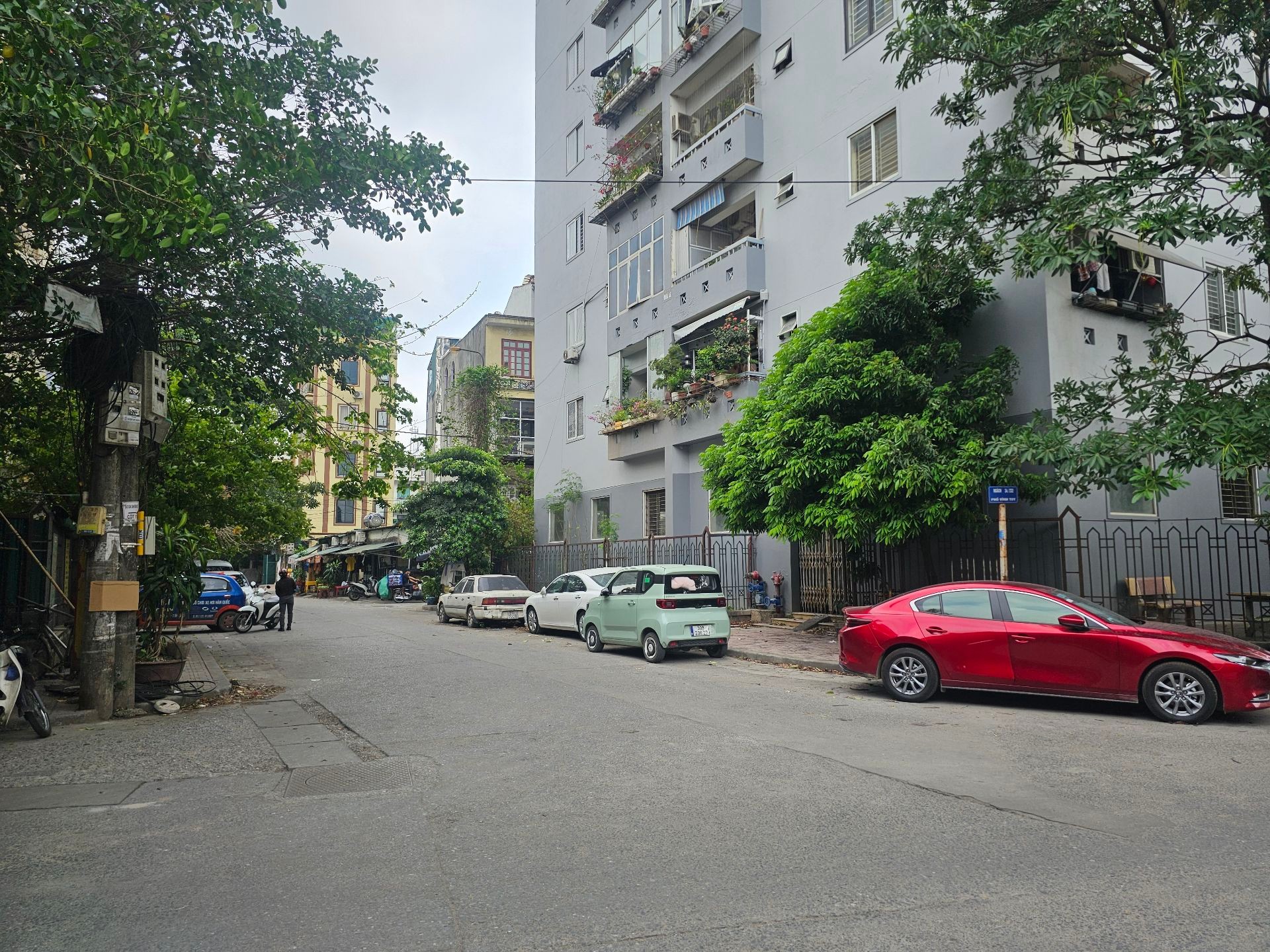 Bán nhà Minh Khai - diện tích 65m2 8 tầng - căn góc - giá 5 tỷ
