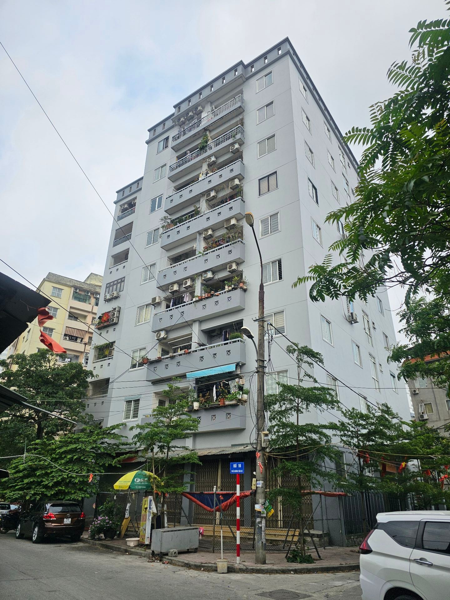 Bán nhà Minh Khai - diện tích 65m2 8 tầng - căn góc - giá 5 tỷ
