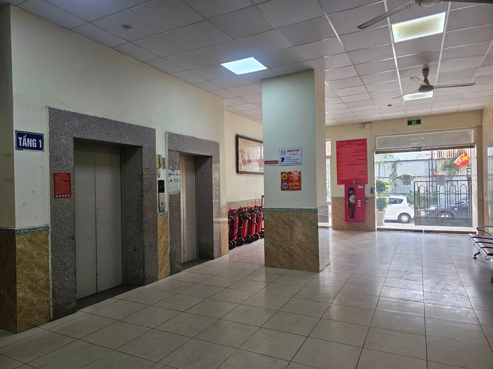 Bán nhà Minh Khai - diện tích 65m2 8 tầng - căn góc - giá 5 tỷ