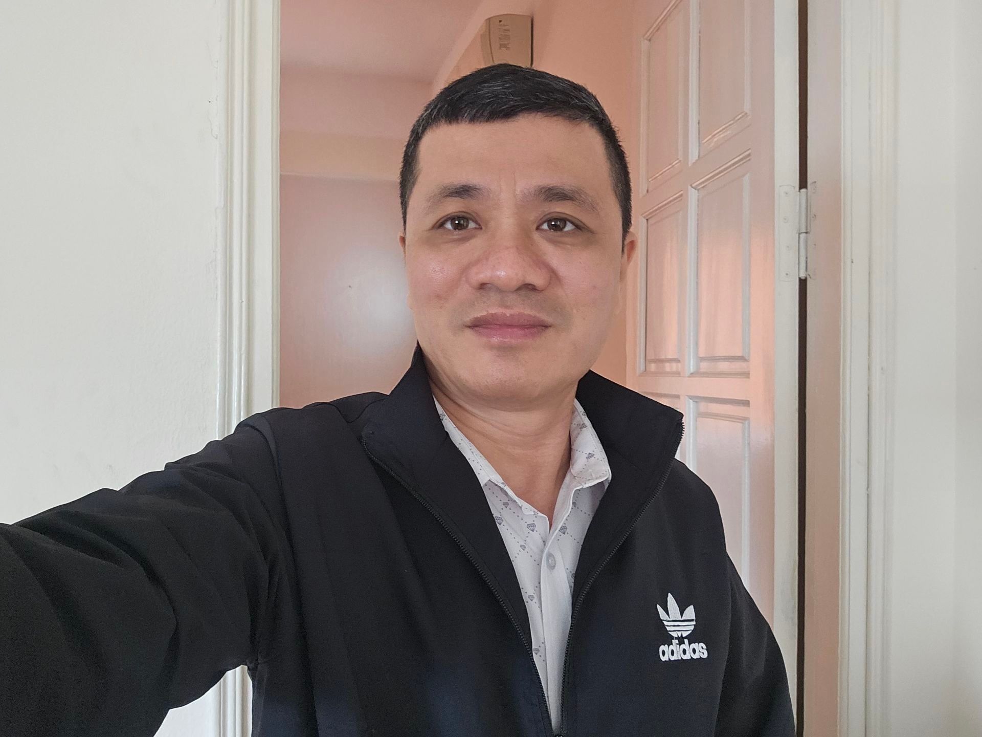 Bán nhà Minh Khai - diện tích 65m2 8 tầng - căn góc - giá 5 tỷ