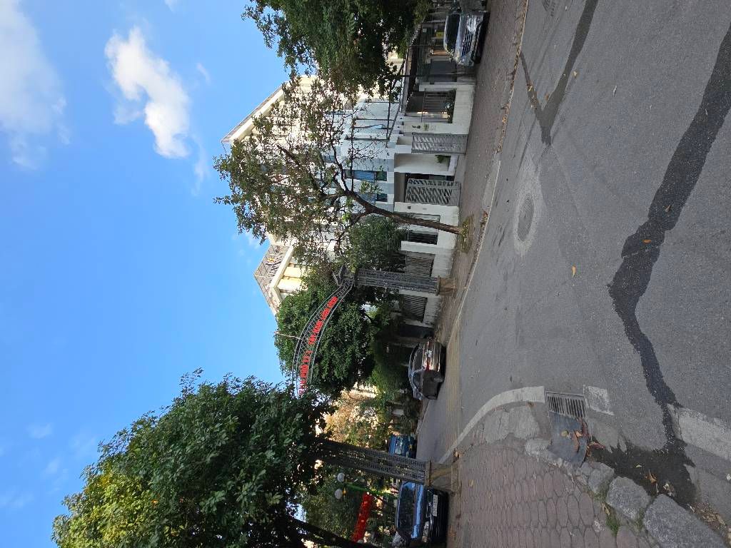 Bán nhà KĐT mới Tây Nam Hồ Linh Đàm - diện tích 180m2 4 tầng - Cực hiếm - giá 53 tỷ