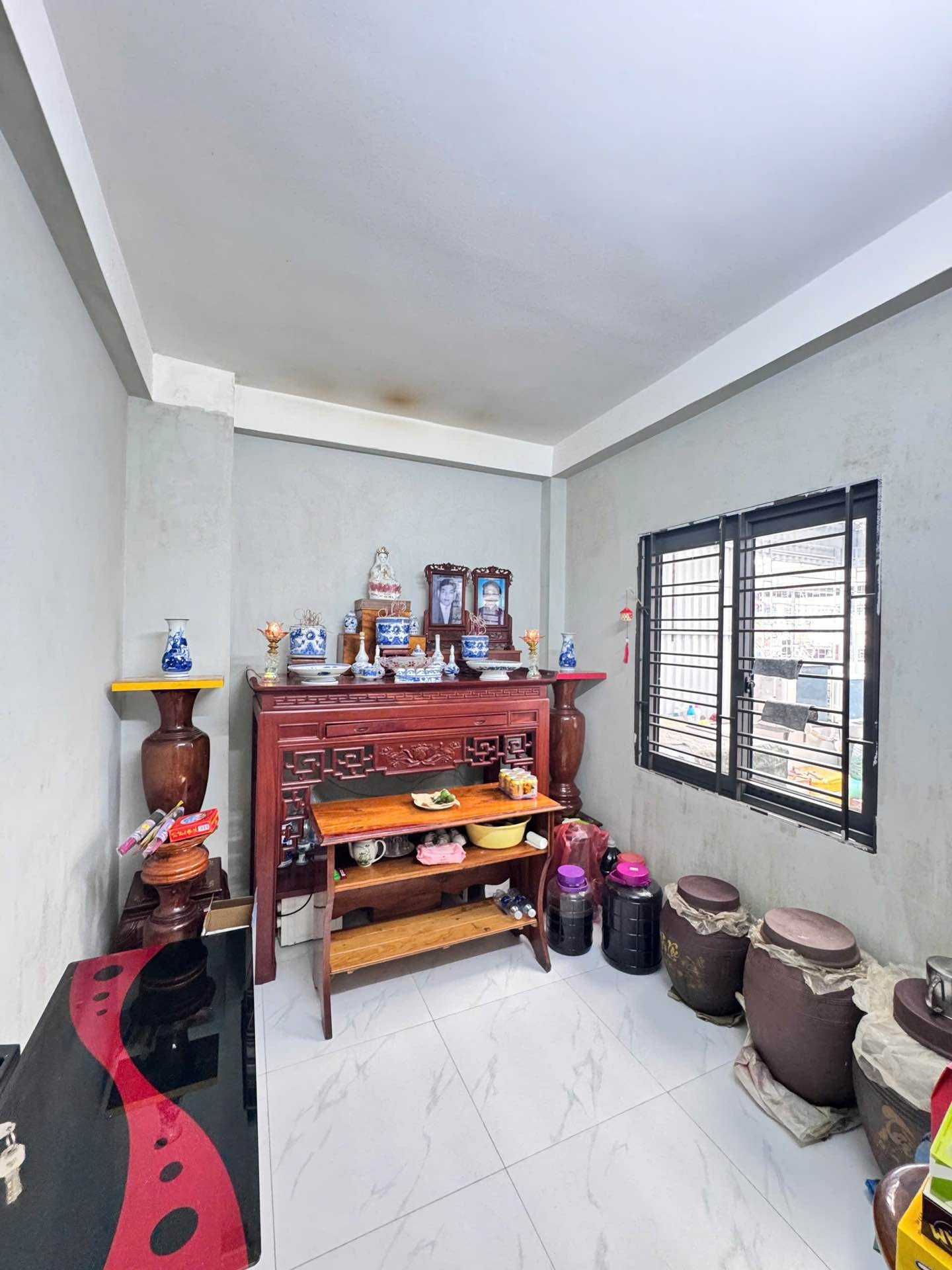 Bán nhà Trương Định - diện tích 44m2 5 tầng - Ô tô sát nhà - giá 13 tỷ