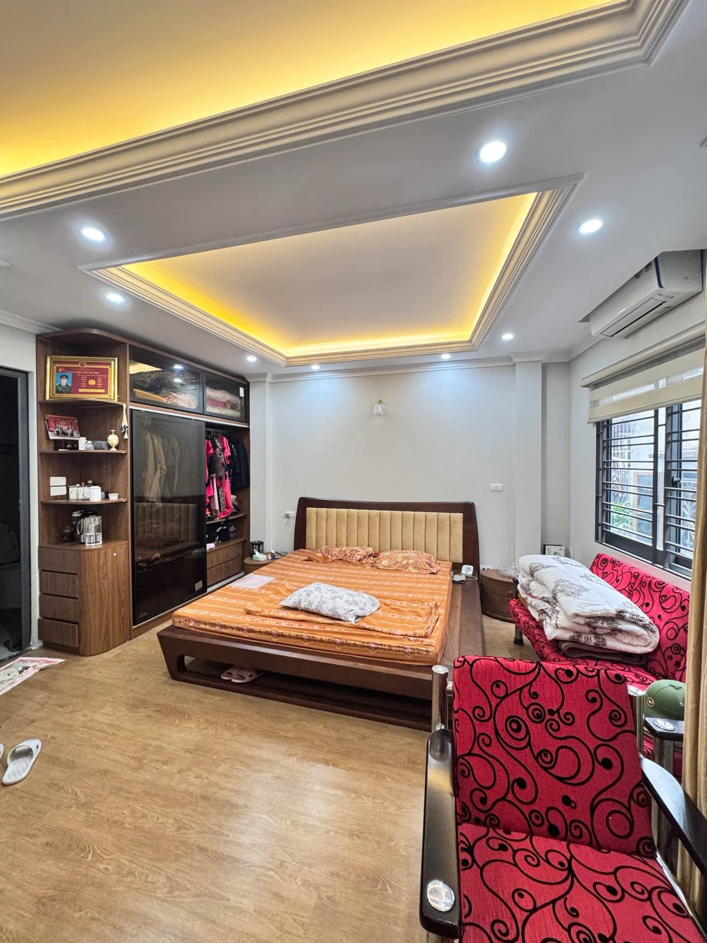 Bán nhà Trương Định - diện tích 44m2 5 tầng - Ô tô sát nhà - giá 13 tỷ