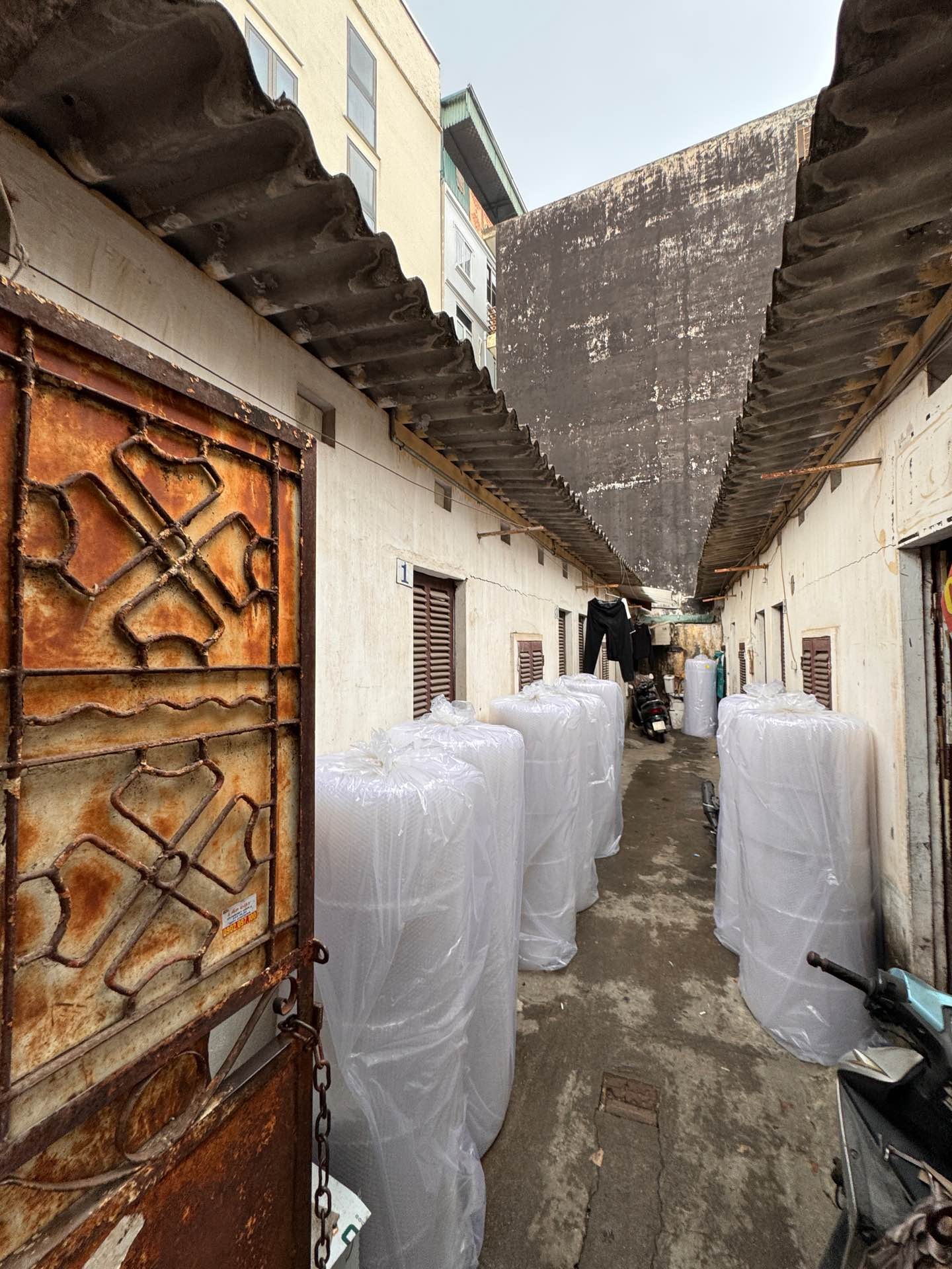 Bán nhà Lĩnh Nam - diện tích 566m2 1 tầng - Mặt tiền siêu rộng - giá 135 tỷ