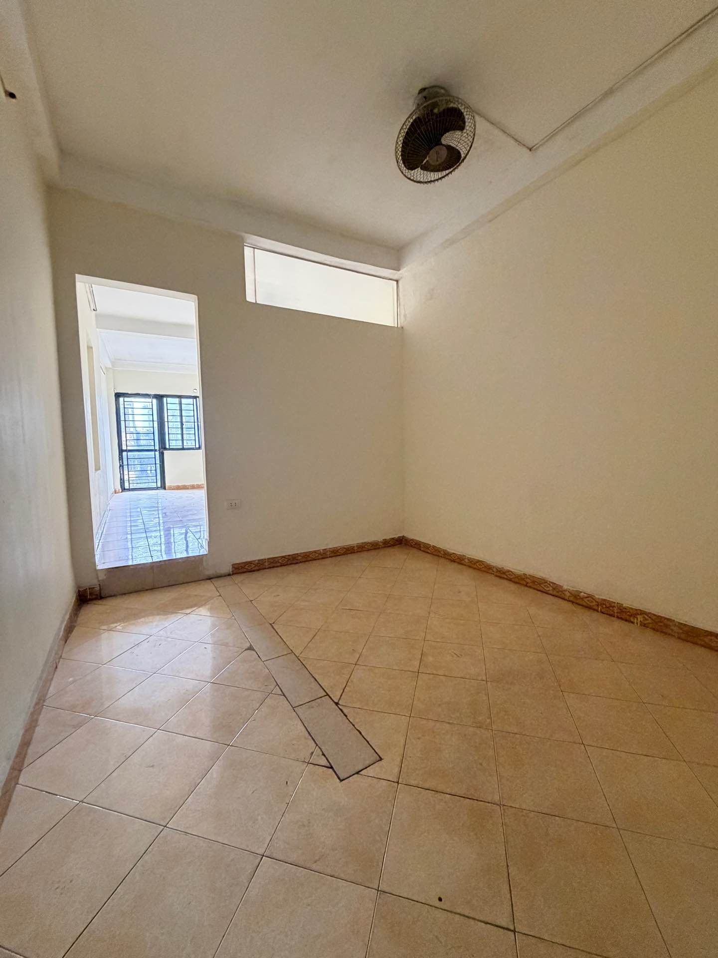 Bán nhà Minh Khai - diện tích 39.5m2 5 tầng - Thoáng trước, sau - giá 29,5 tỷ