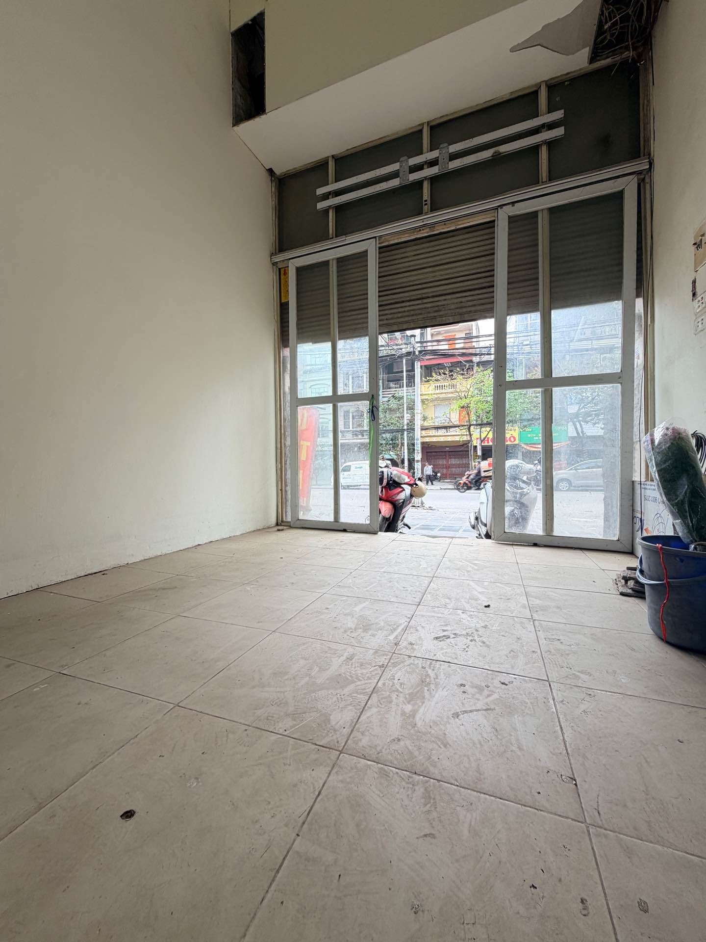 Bán nhà Minh Khai - diện tích 39.5m2 5 tầng - Thoáng trước, sau - giá 29,5 tỷ