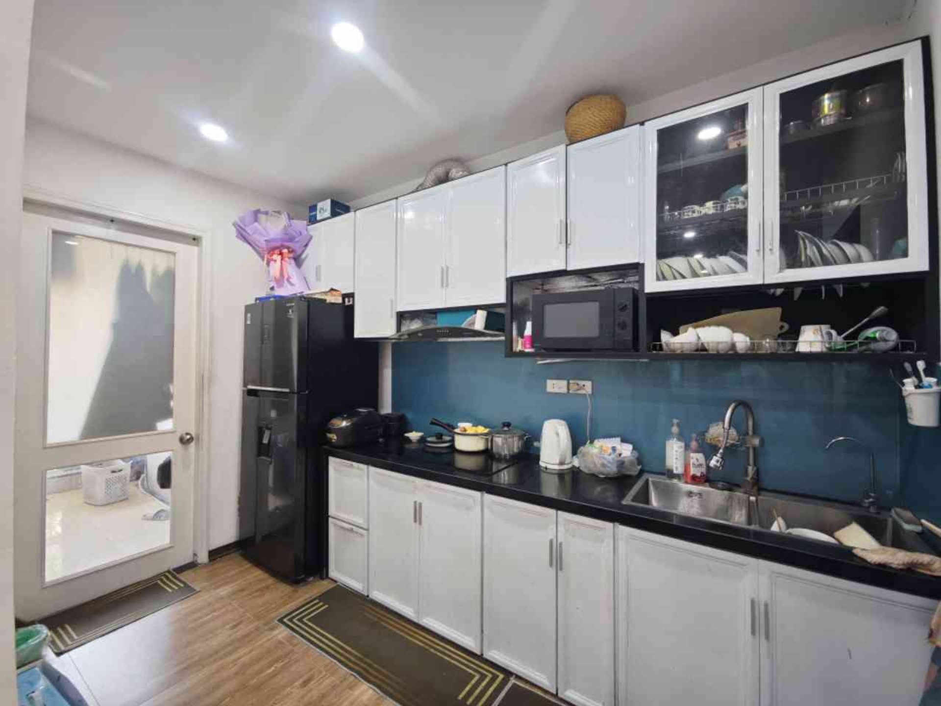 Bán nhà Nguyễn Ngọc Vũ - diện tích 79m2 5 tầng - Chung cư mặt phố - giá 6,8 tỷ