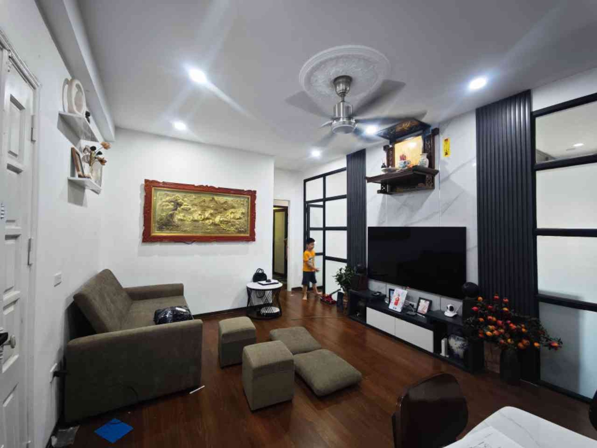 Bán nhà Nguyễn Ngọc Vũ - diện tích 79m2 5 tầng - Chung cư mặt phố - giá 6,8 tỷ