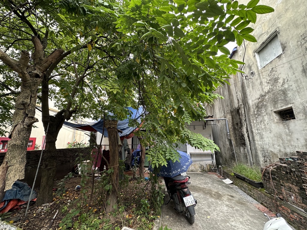 Bán nhà Đại Đồng - diện tích 91m2 1 tầng - ngõ thông ô tô - giá 14 tỷ