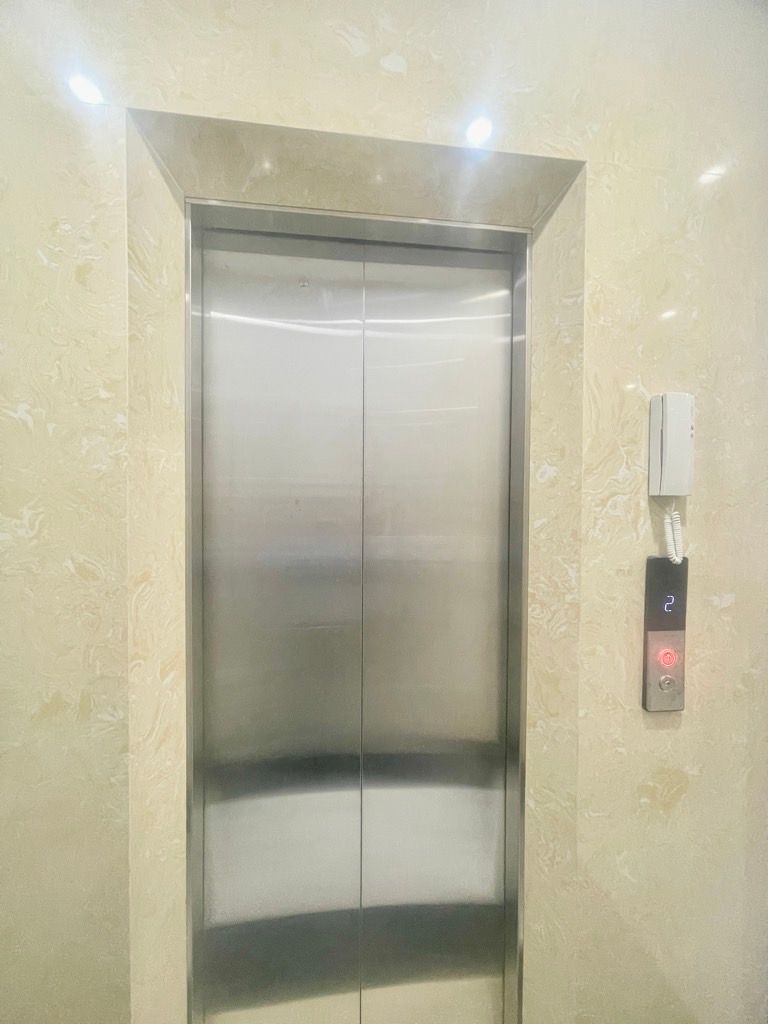 Bán nhà Trương Định - diện tích 57m2 6 tầng - Nhà mặt phố, kinh doanh siêu đỉnh - giá 35 tỷ