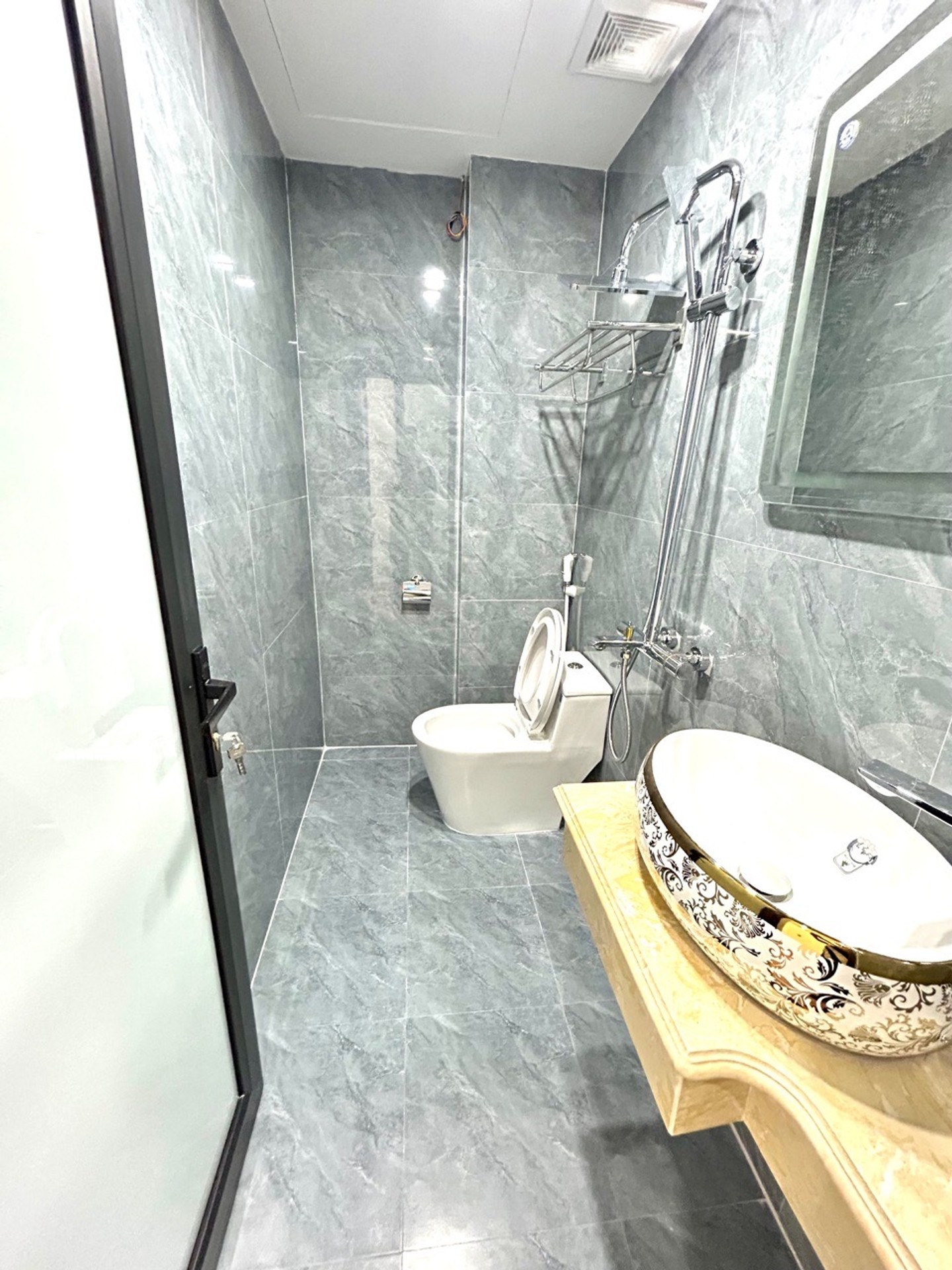 Bán nhà Vĩnh Hưng - diện tích 50m2 6 tầng - Lô góc, ô tô - giá 16,5 tỷ