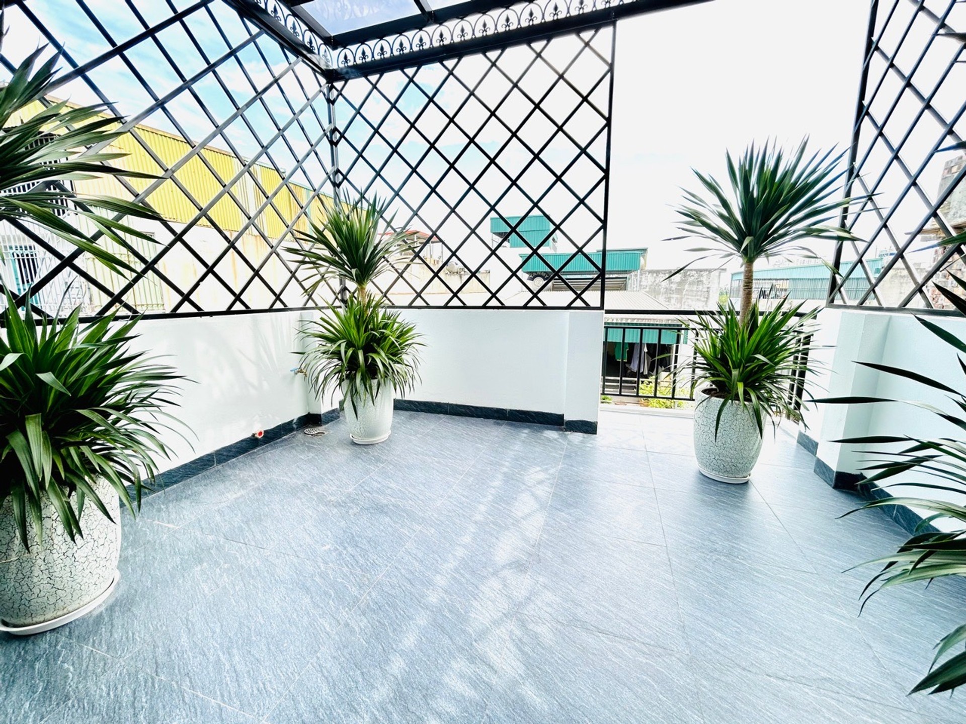 Bán nhà Vĩnh Hưng - diện tích 50m2 6 tầng - Lô góc, ô tô - giá 16,5 tỷ