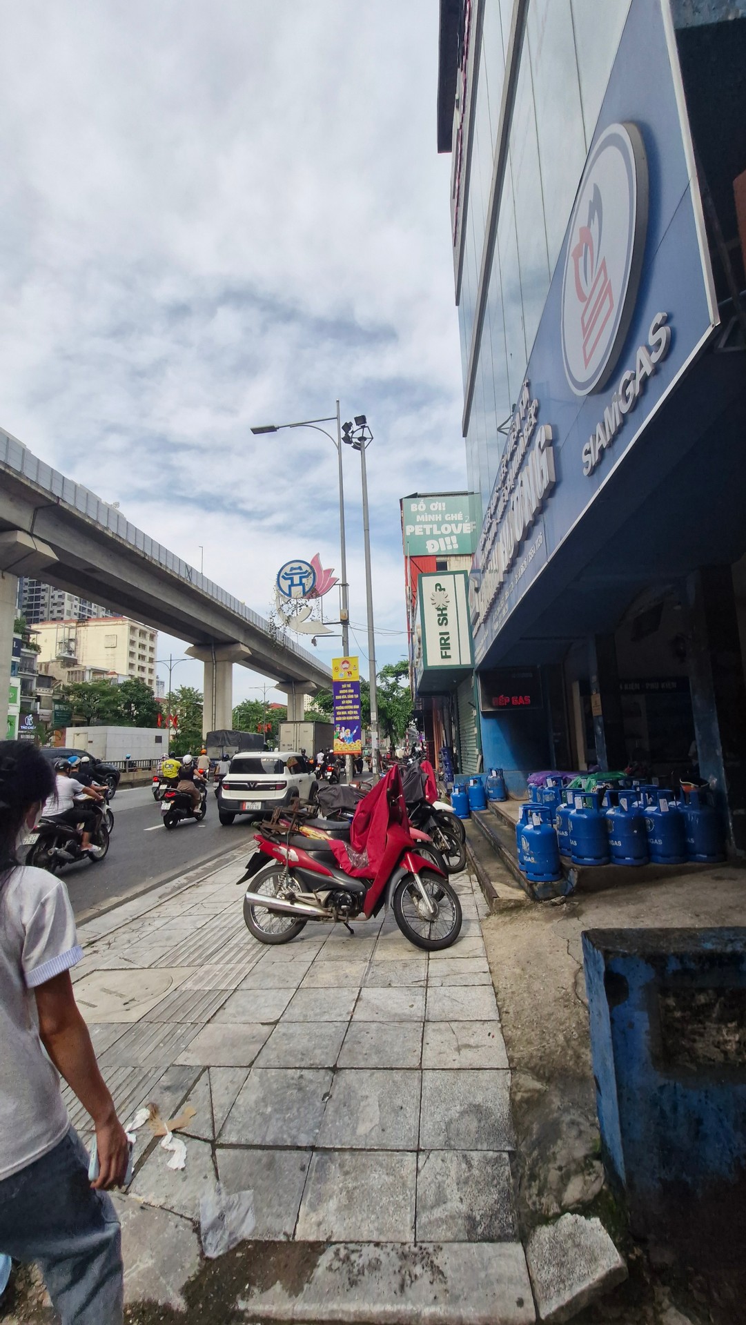 Bán nhà Nguyễn Trãi - diện tích 91.1m2 5 tầng - Lô góc 3 mặt thoáng - giá 69 tỷ