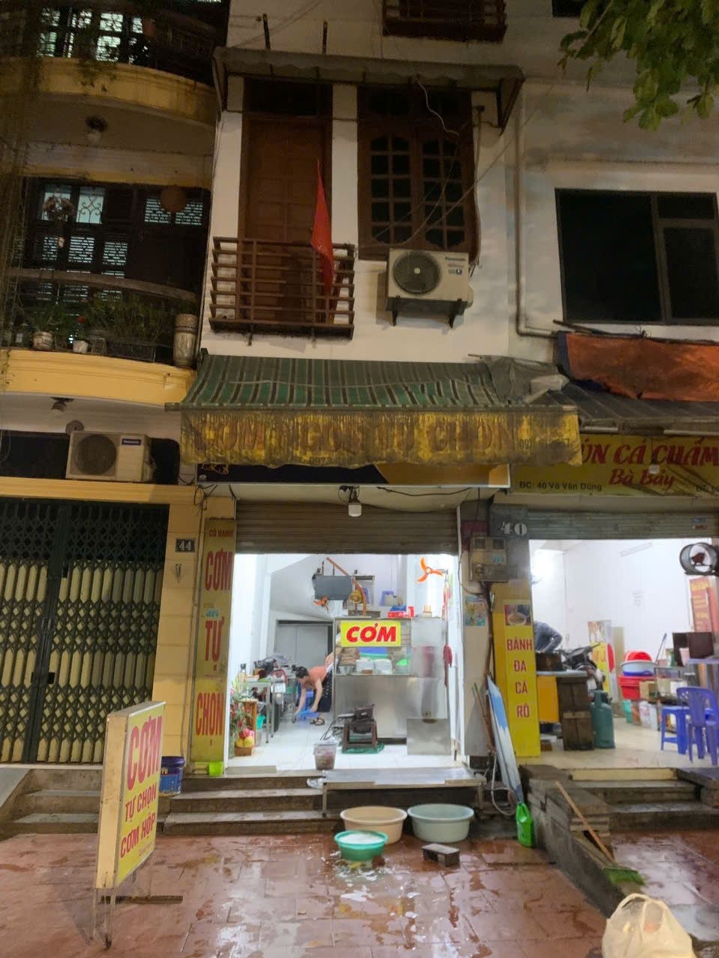 Bán nhà Võ Văn Dũng - diện tích 30m2 5 tầng - ô tô tránh - giá 28,5 tỷ