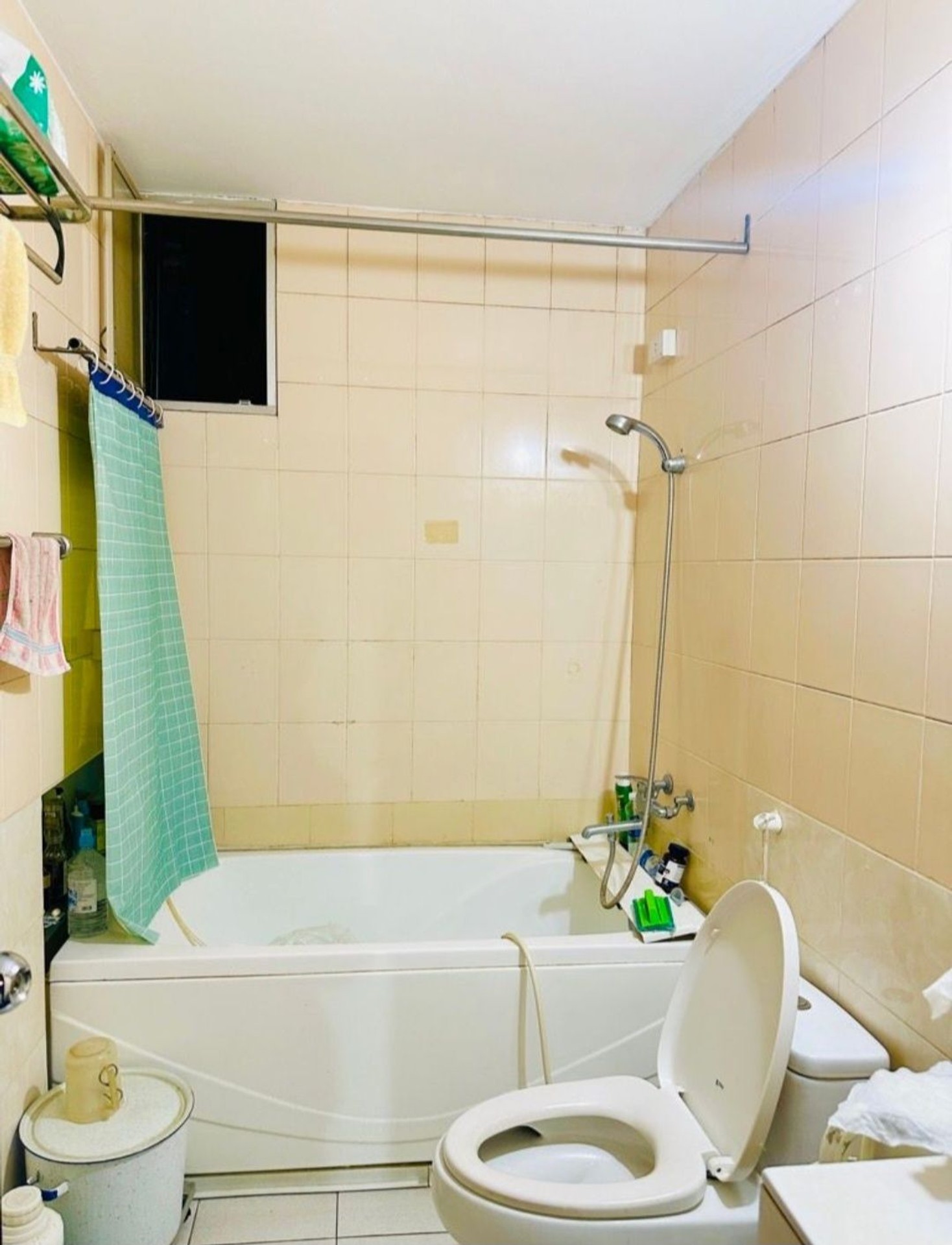 Bán nhà Pháo Đài Láng - diện tích 95,4m2 4 tầng - Lô góc 3 mặt thoáng - giá 31 tỷ