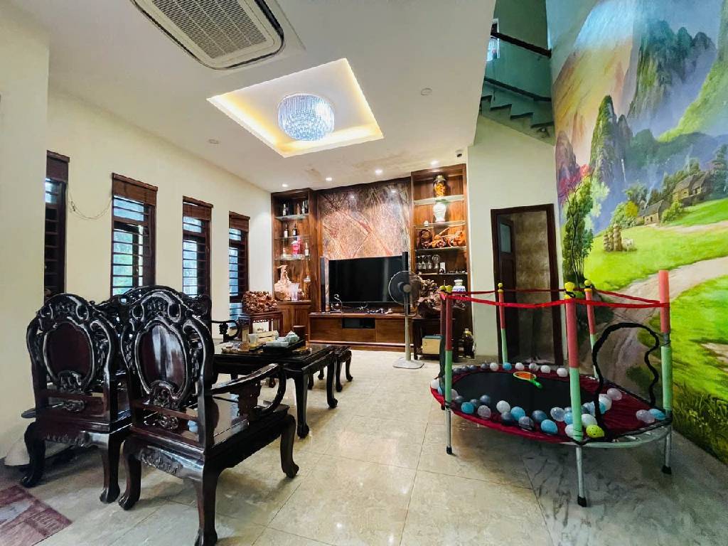 Bán nhà cầu Bươu - diện tích 102m2 3 tầng - Lô góc 03 mặt thoáng - giá 26 tỷ