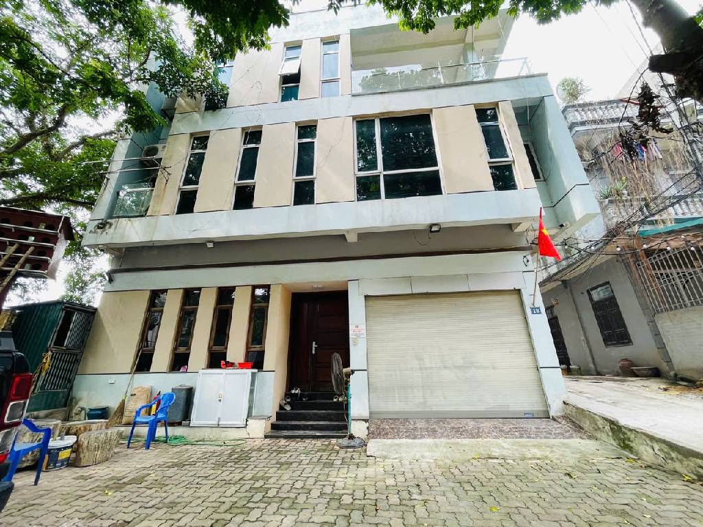 Bán nhà cầu Bươu - diện tích 102m2 3 tầng - Lô góc 03 mặt thoáng - giá 26 tỷ