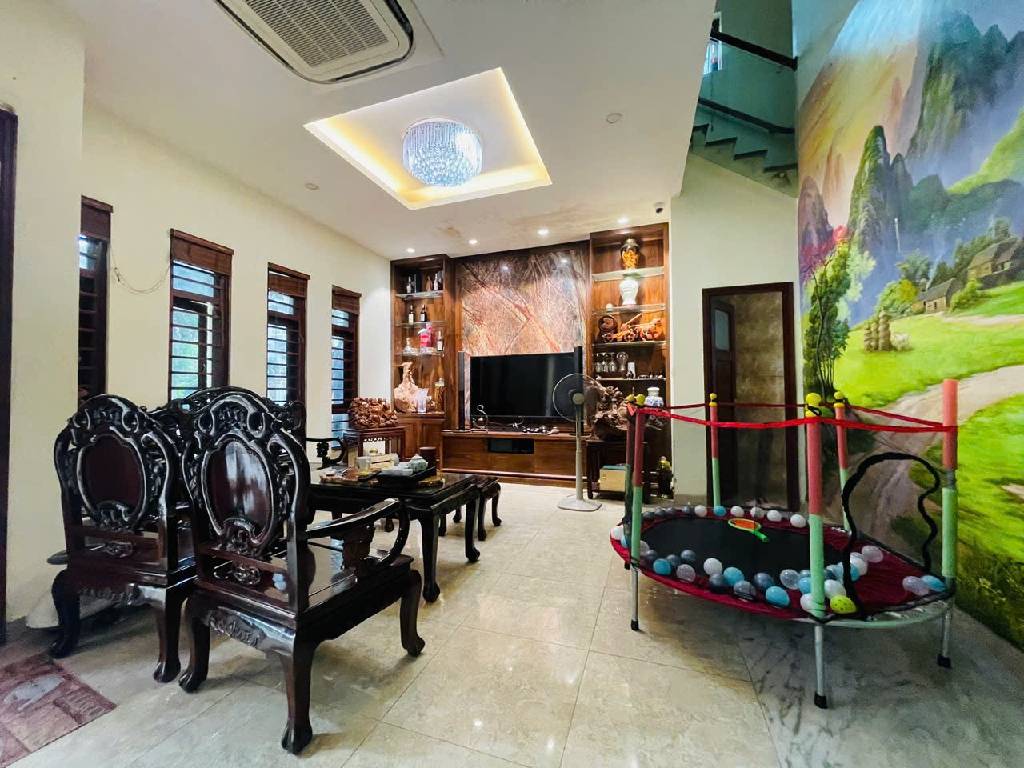 Bán nhà cầu Bươu - diện tích 102m2 3 tầng - Lô góc 03 mặt thoáng - giá 26 tỷ