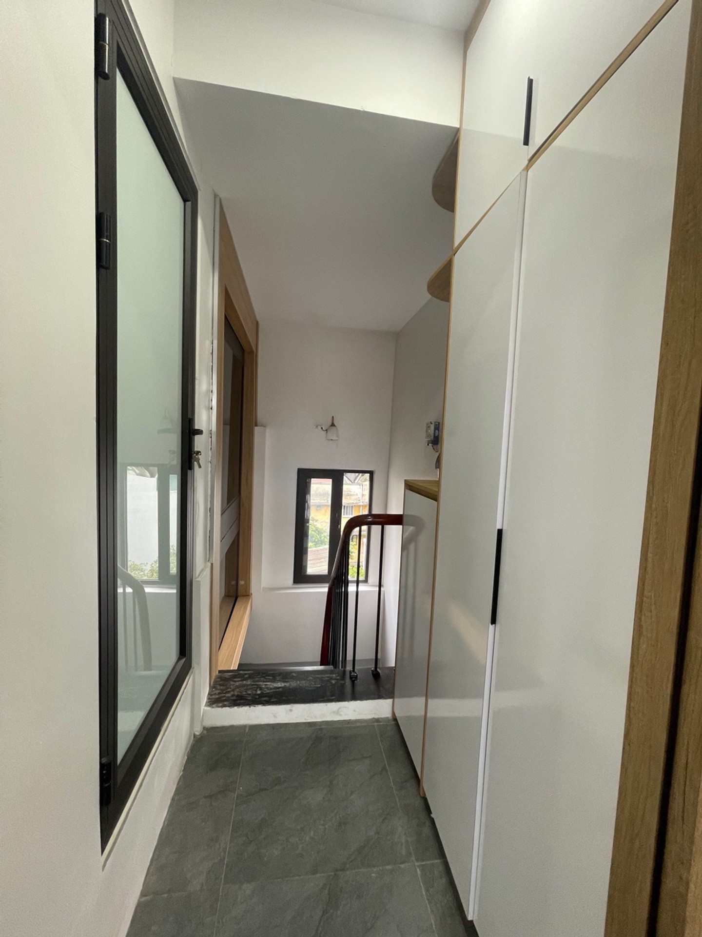 Bán nhà Lê Thanh Nghị - diện tích 26m2 6 tầng - Lô góc 3 mặt thoáng - giá 10,6 tỷ