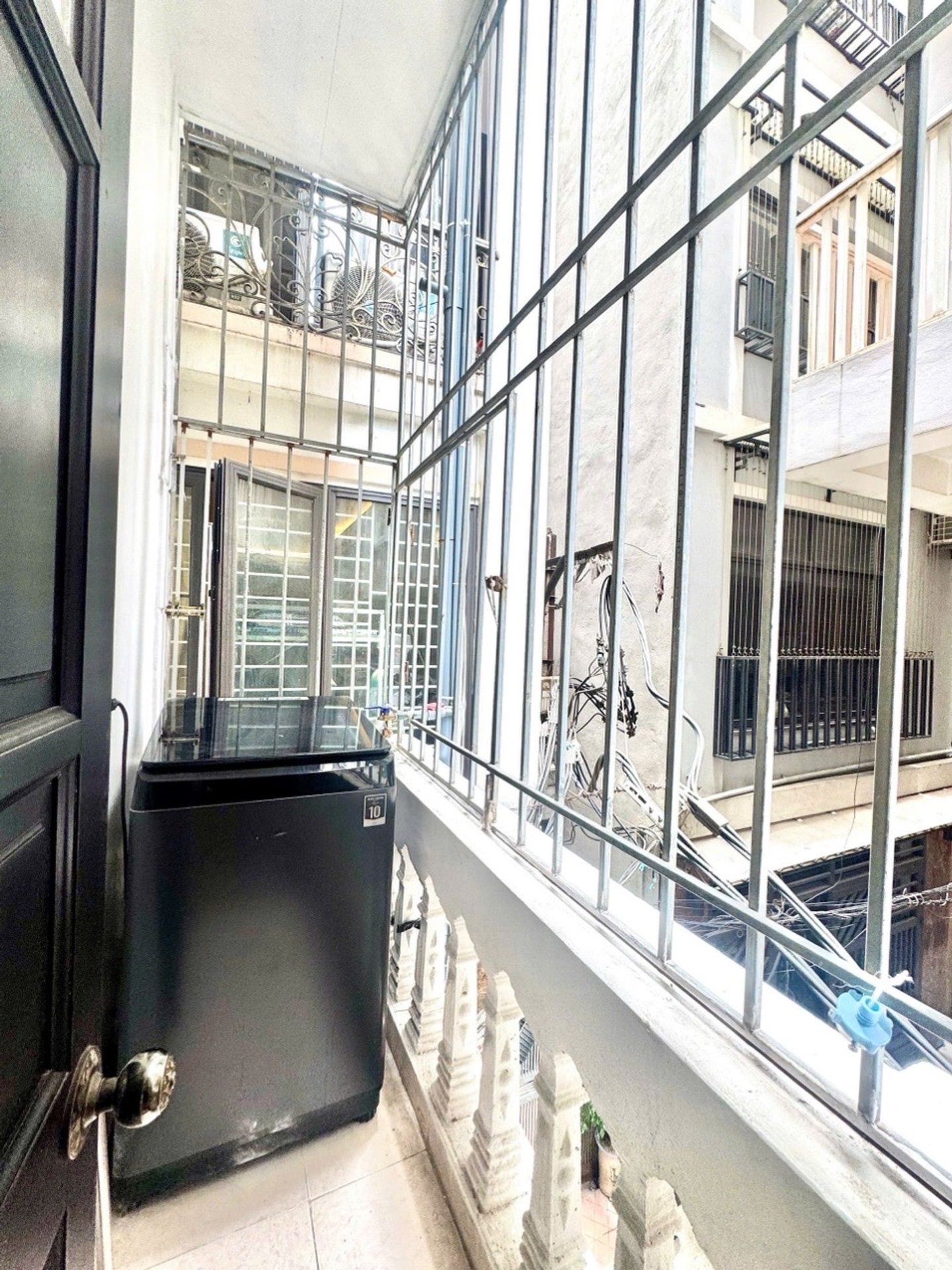 Bán nhà Lê Thanh Nghị - diện tích 26m2 6 tầng - Lô góc 3 mặt thoáng - giá 10,6 tỷ